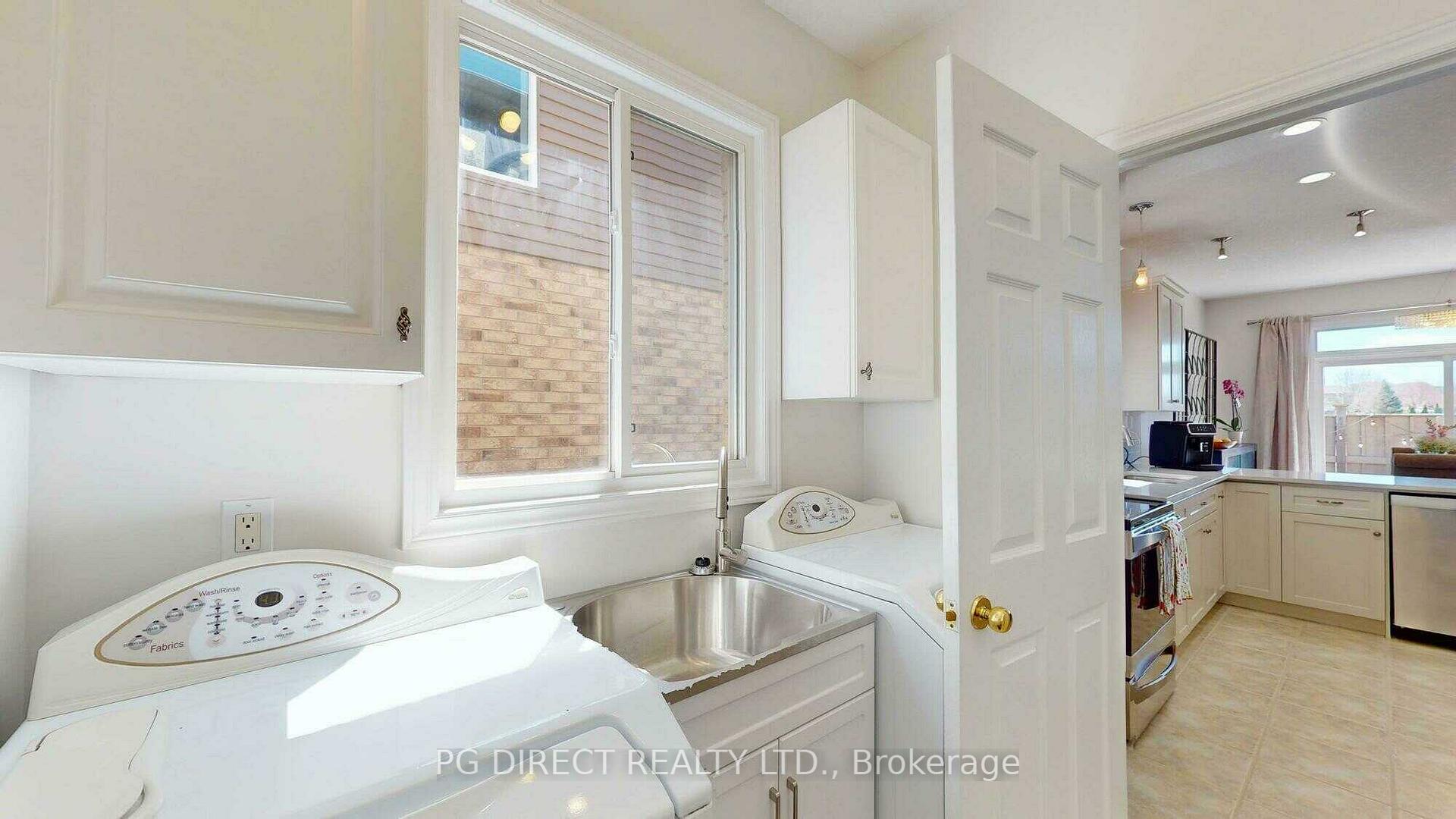 Photo 7 of 242 Hawkswood Drive, Kitchener — HOMEH