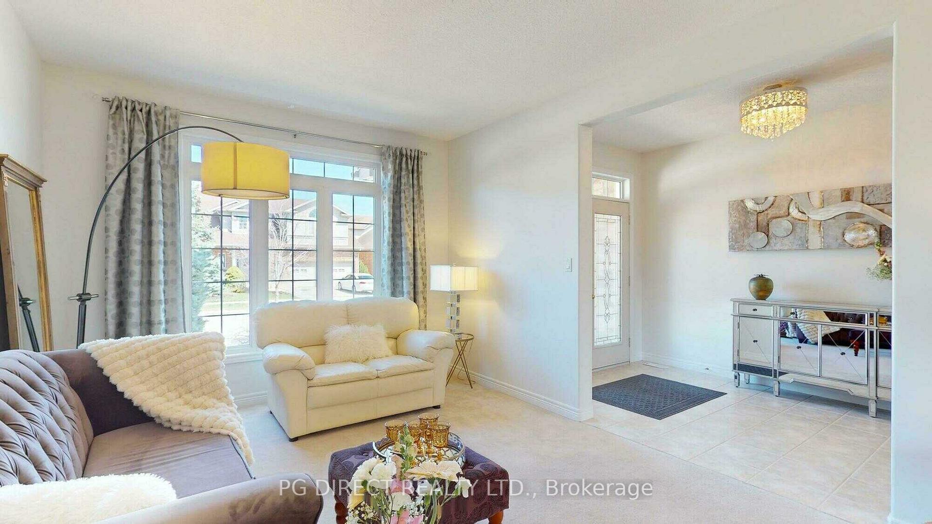 Photo 10 of 242 Hawkswood Drive, Kitchener — HOMEH