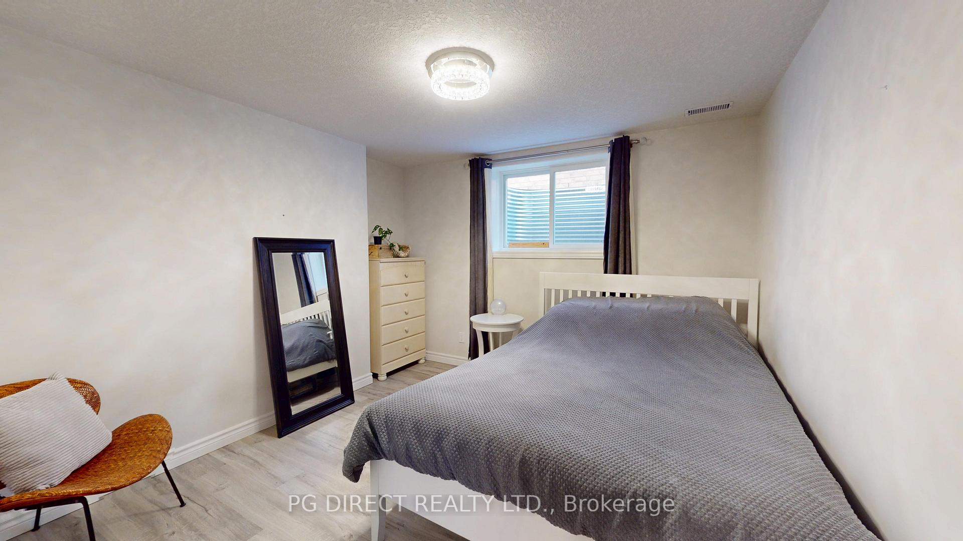 Photo 18 of 242 Hawkswood Drive, Kitchener — HOMEH