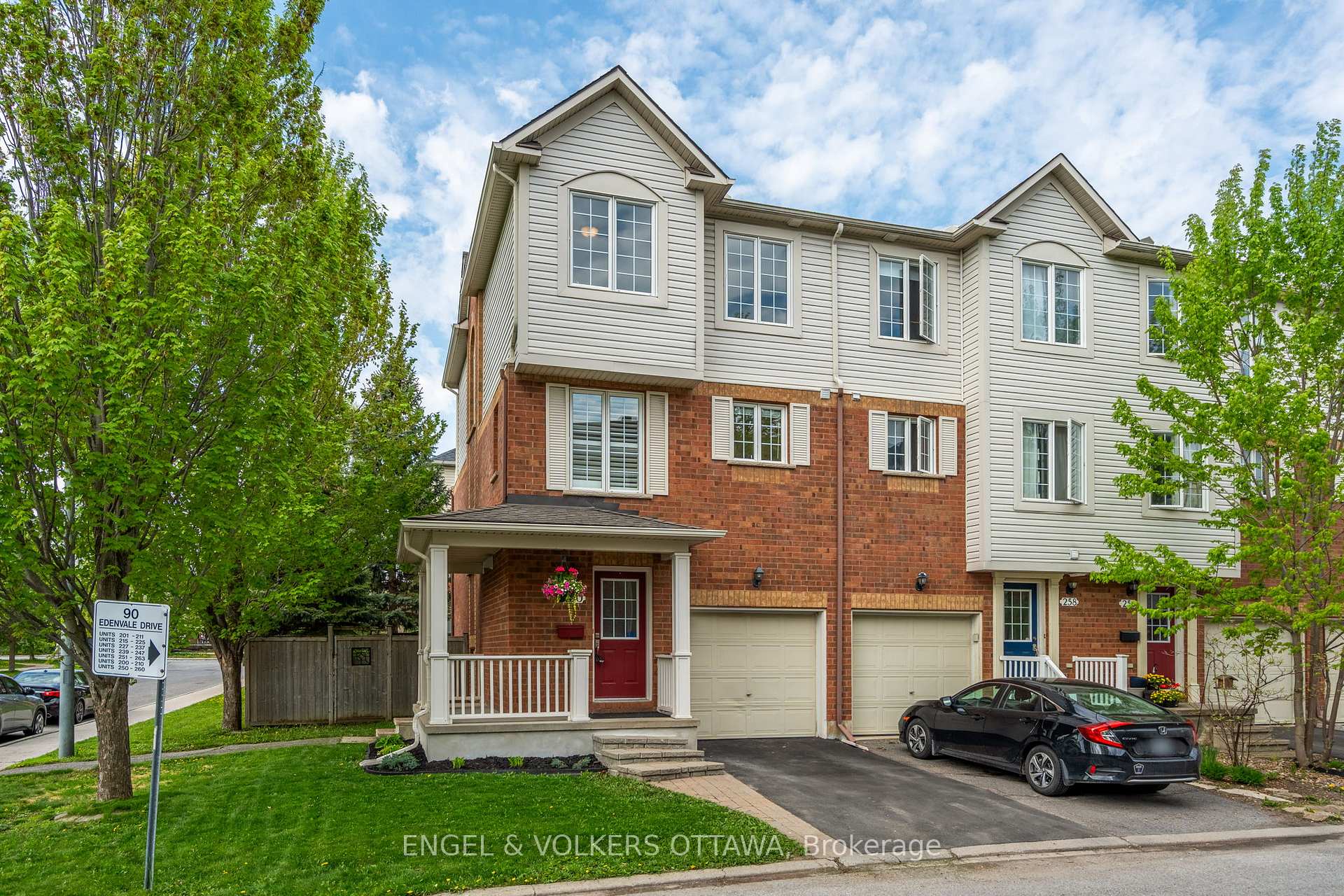 Photo 1 of Unit 260, 90 Edenvale Drive, Ottawa, Kanata - Beaverbrook — HOMEH