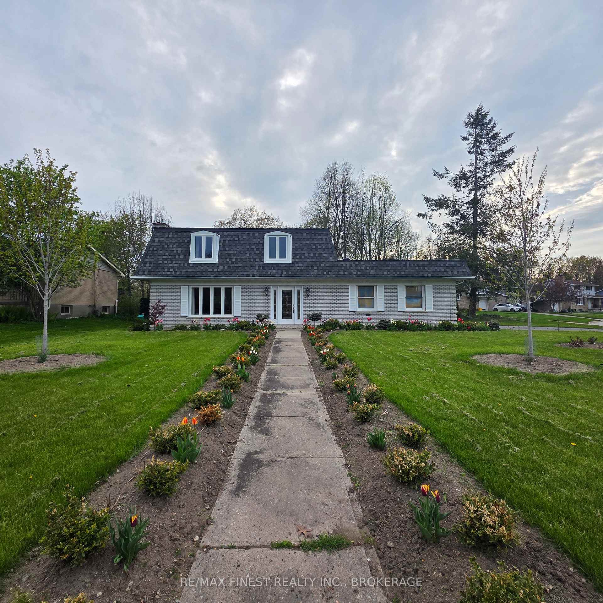 Photo 2 of 281 Welborne Avenue, Kingston, City Southwest — HOMEH