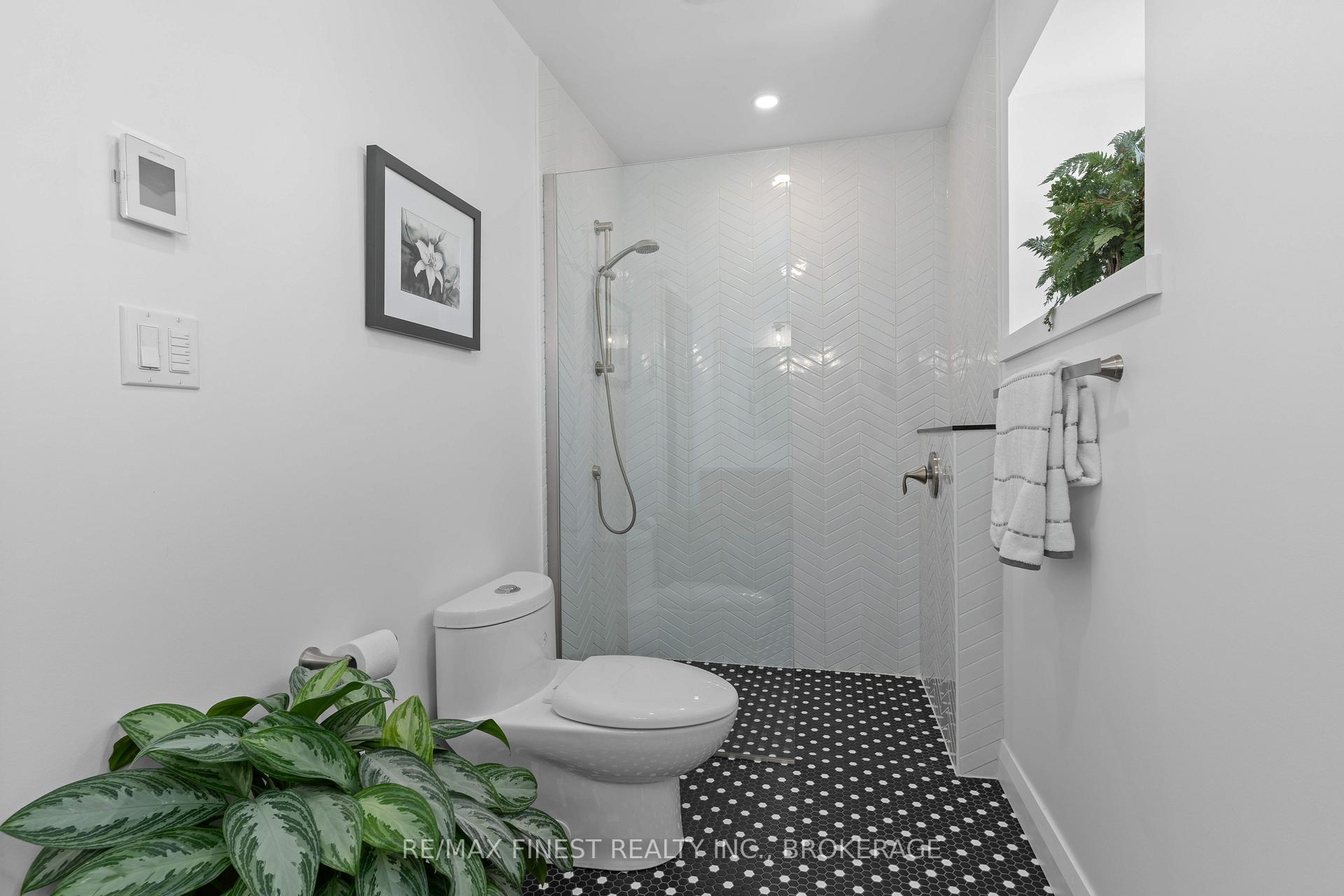 Photo 37 of 281 Welborne Avenue, Kingston, City Southwest — HOMEH