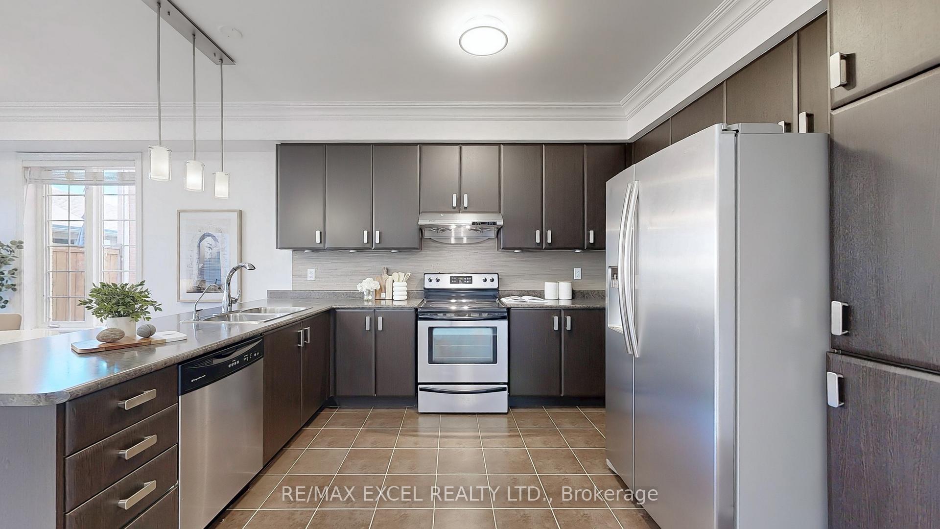 Photo 17 of 10230 Victoria Square Boulevard, Markham, Cathedraltown — HOMEH
