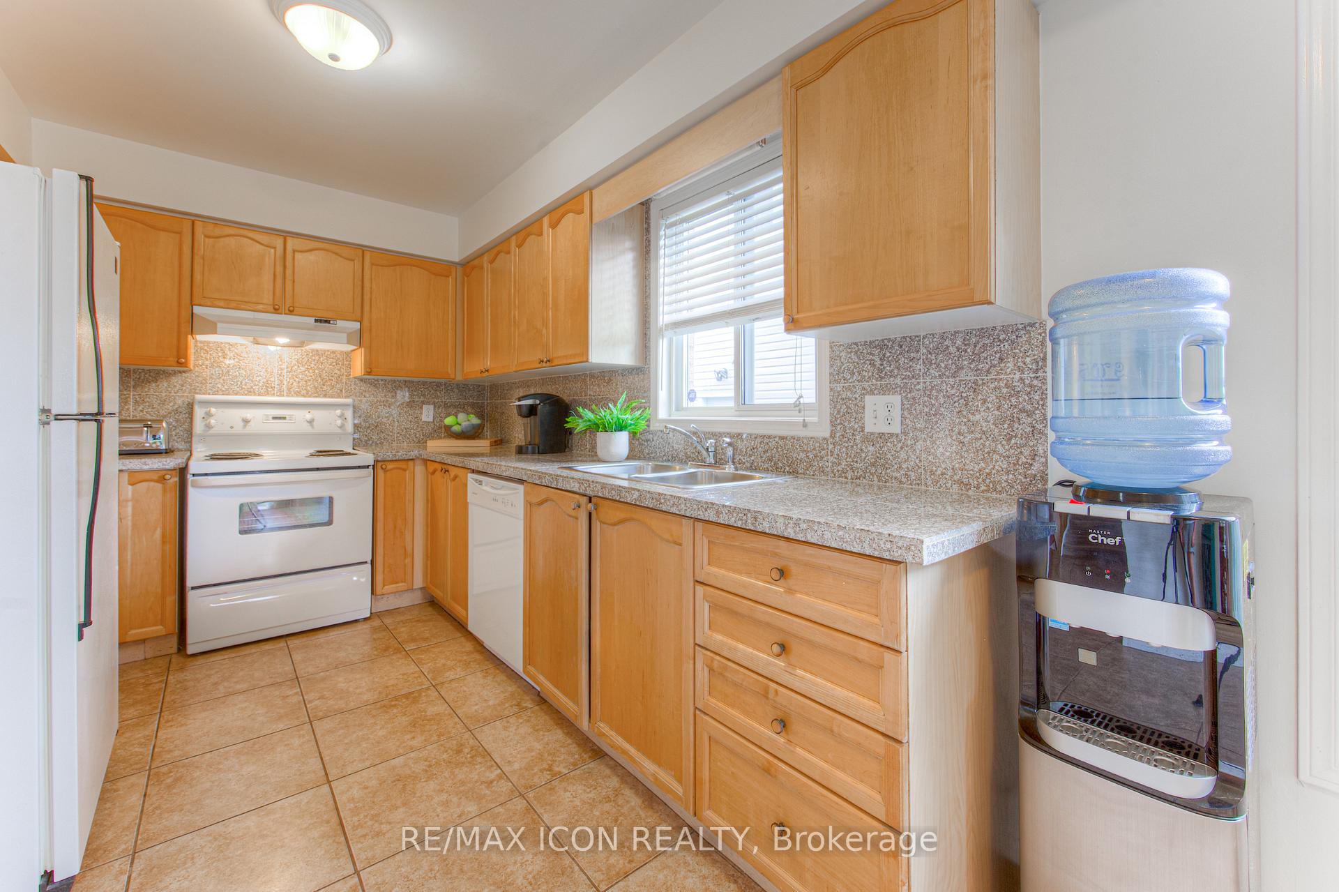Photo 12 of 45 Bancroft Street, Kitchener — HOMEH