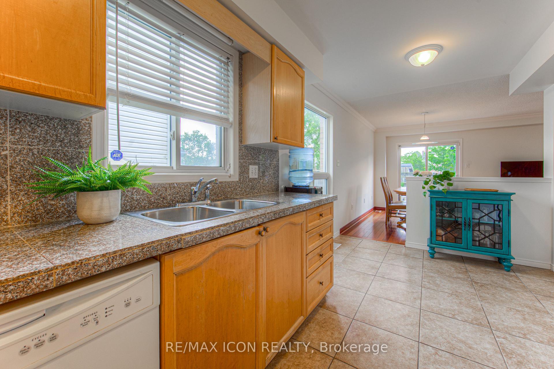 Photo 13 of 45 Bancroft Street, Kitchener — HOMEH