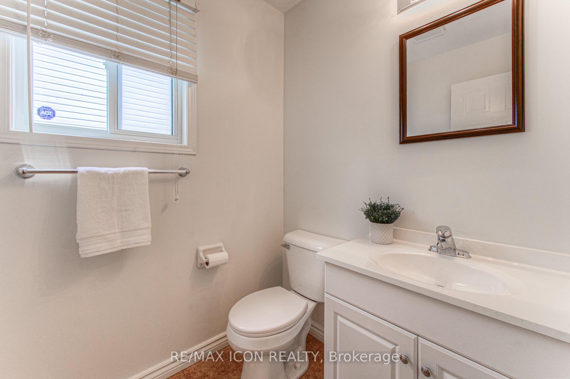 Photo 15 of 45 Bancroft Street, Kitchener — HOMEH