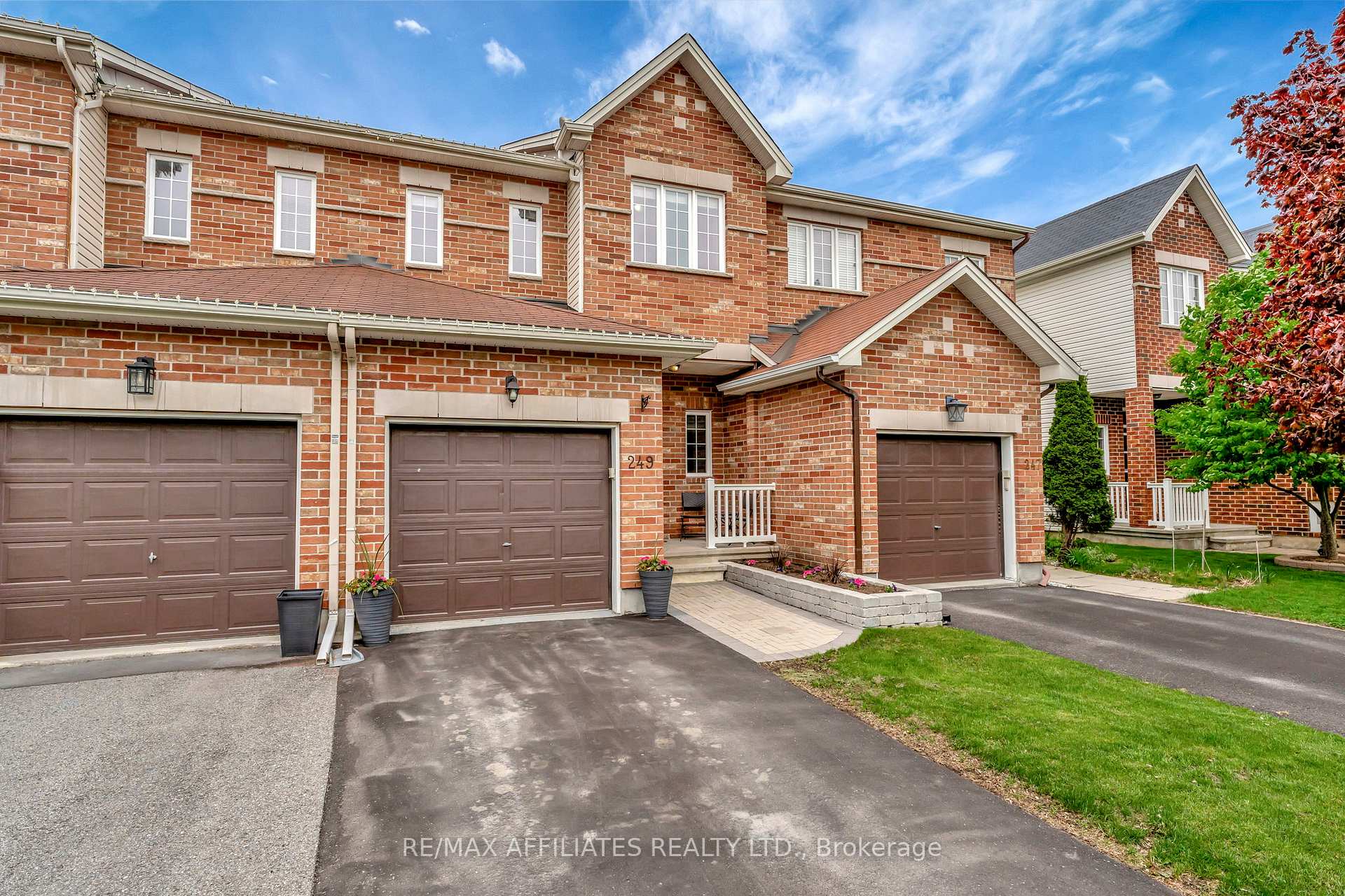 Photo 3 of 249 Waymark Crescent, Ottawa, Kanata - Bridlewood — HOMEH