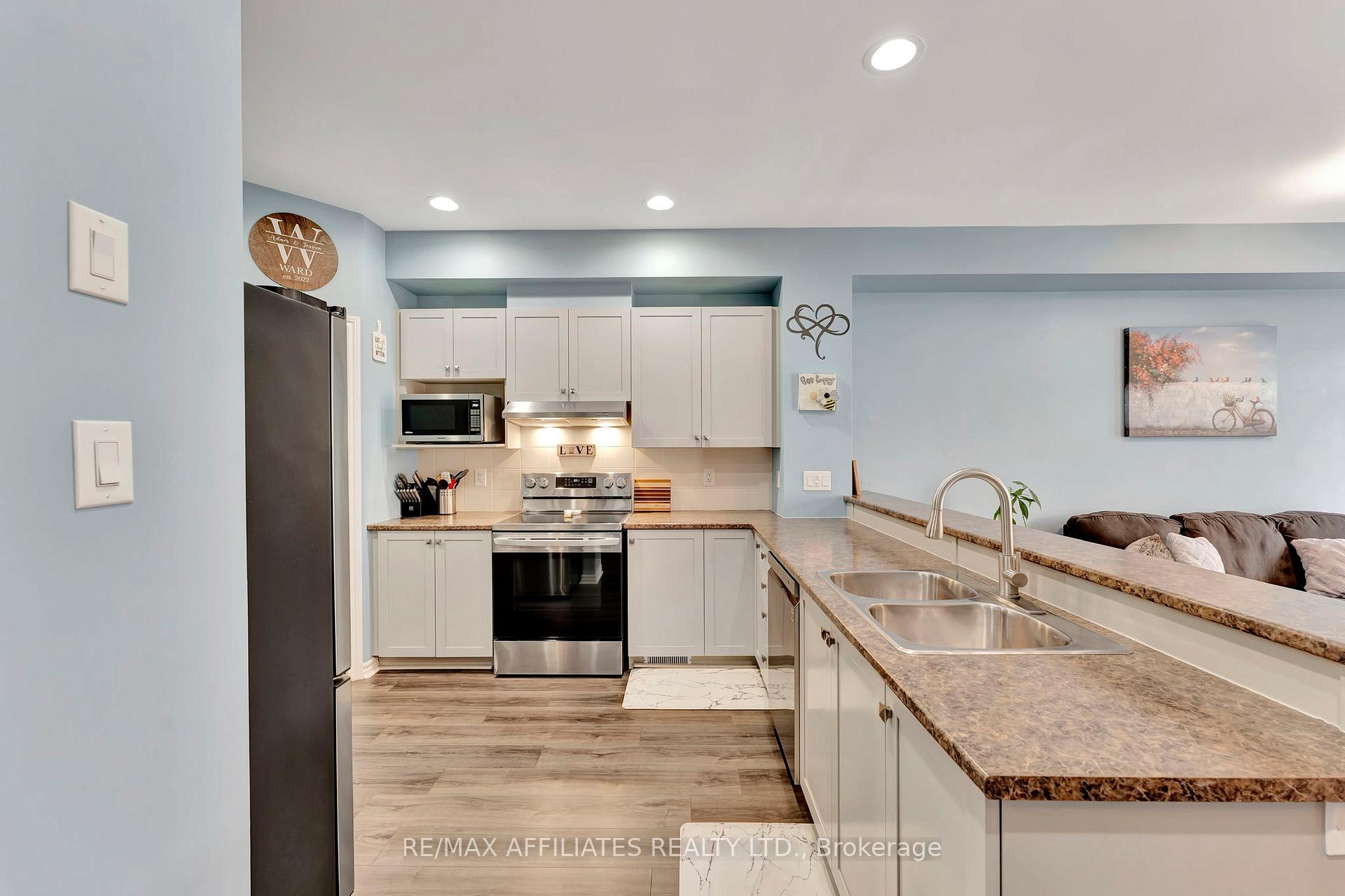 Photo 7 of 249 Waymark Crescent, Ottawa, Kanata - Bridlewood — HOMEH