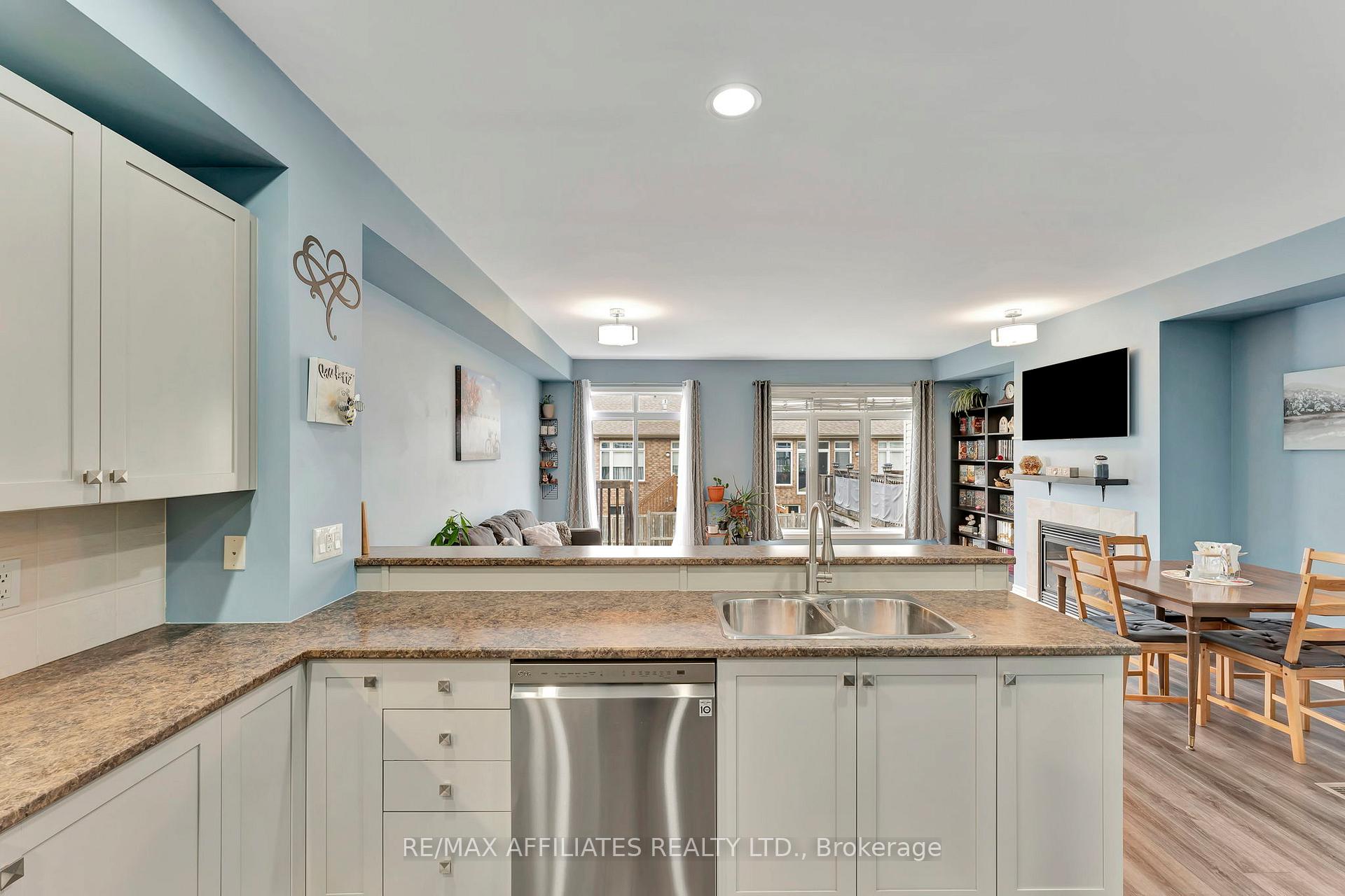 Photo 11 of 249 Waymark Crescent, Ottawa, Kanata - Bridlewood — HOMEH