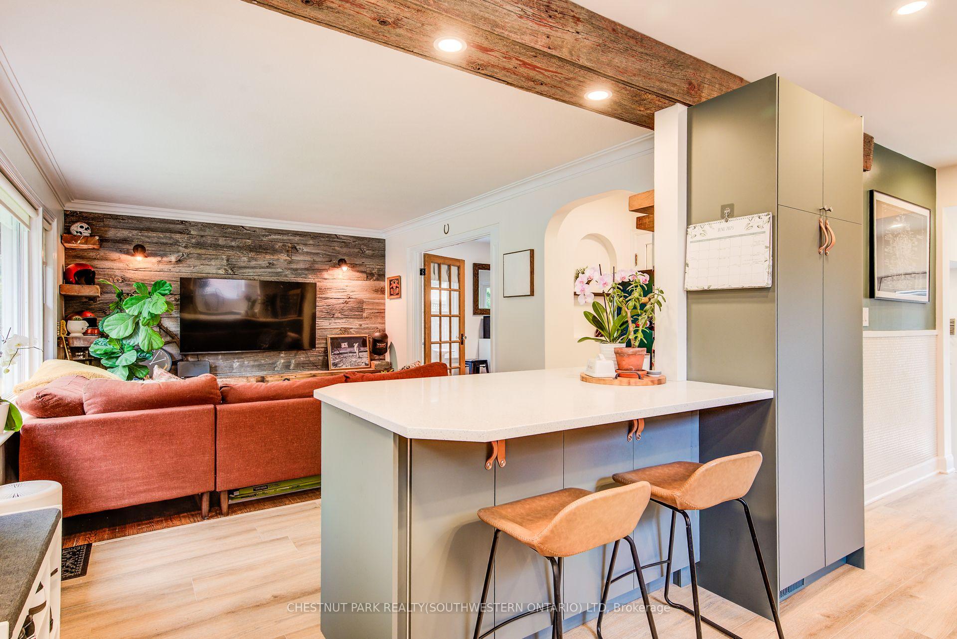 Photo 7 of 256 Mansion Street, Kitchener — HOMEH