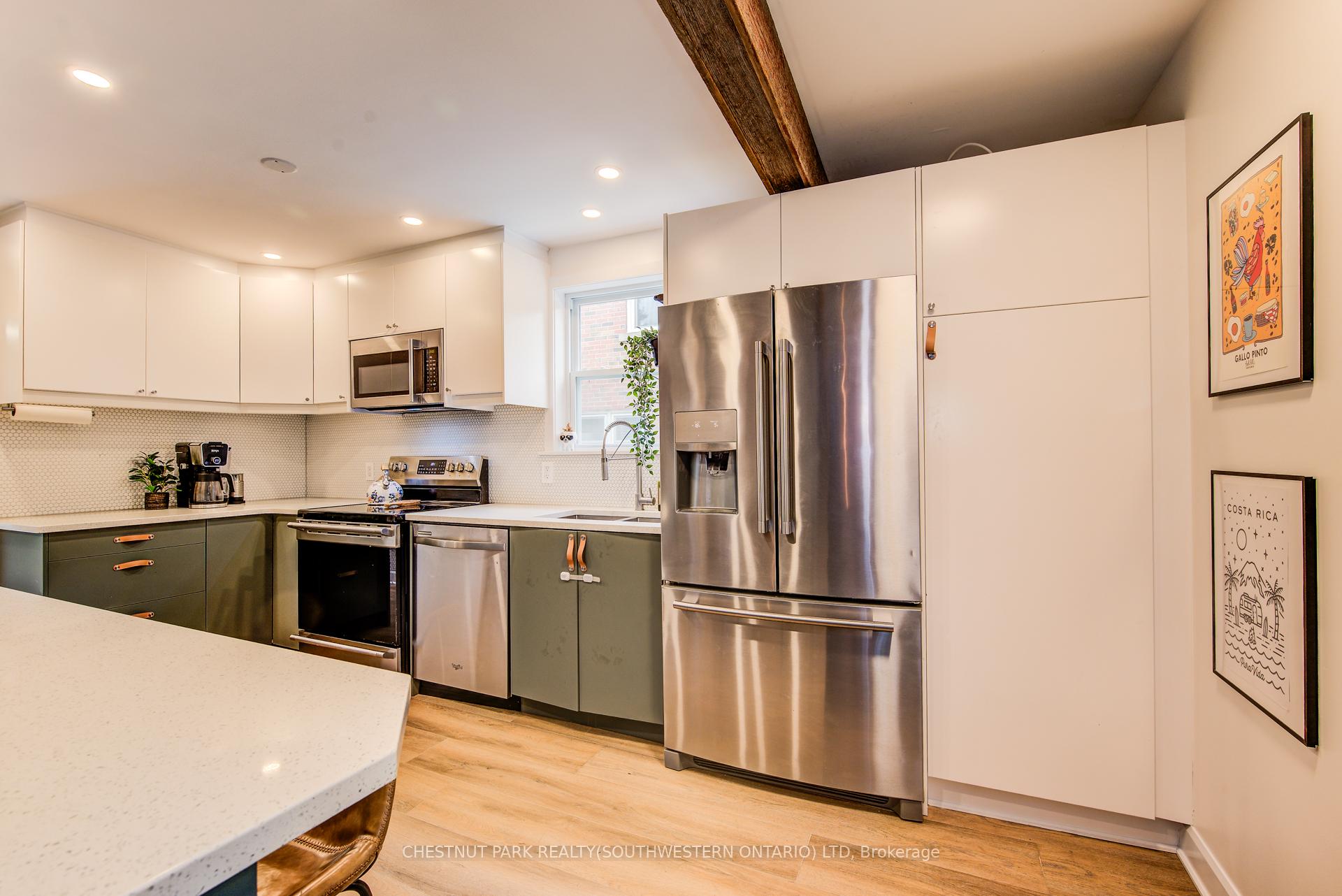 Photo 8 of 256 Mansion Street, Kitchener — HOMEH