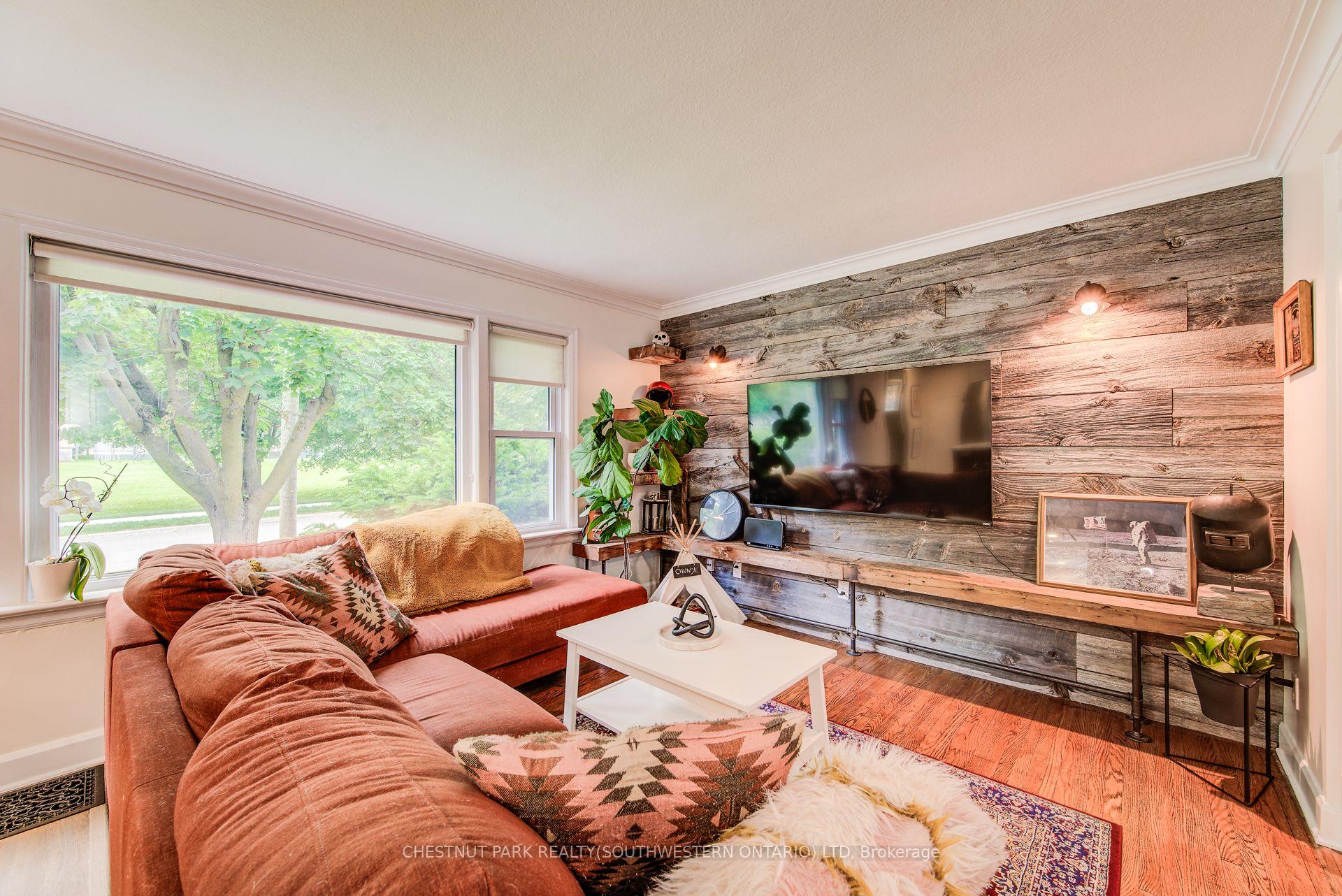 Photo 14 of 256 Mansion Street, Kitchener — HOMEH