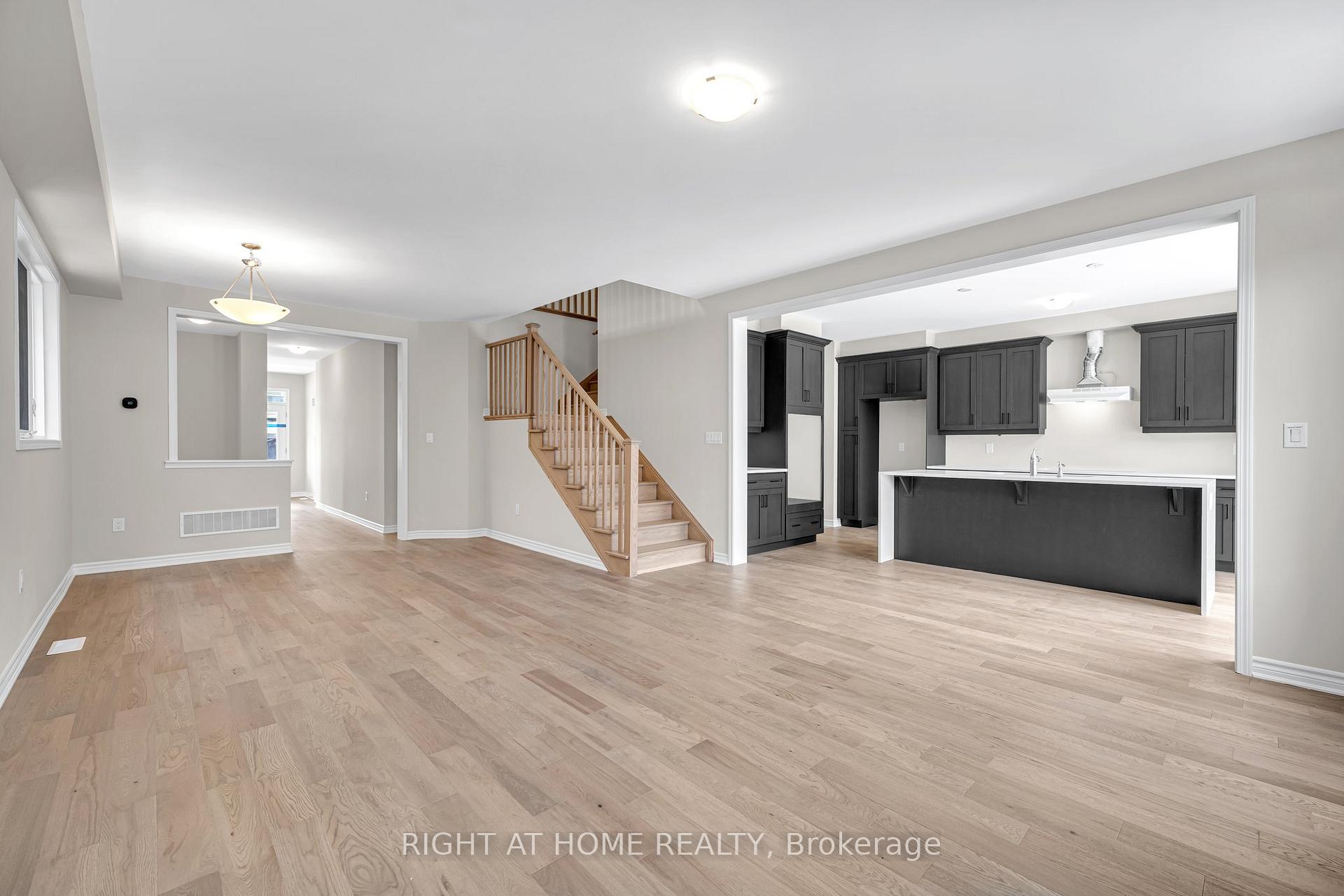 Photo 12 of 1267 Temperance Crescent, Milton, Bowes — HOMEH