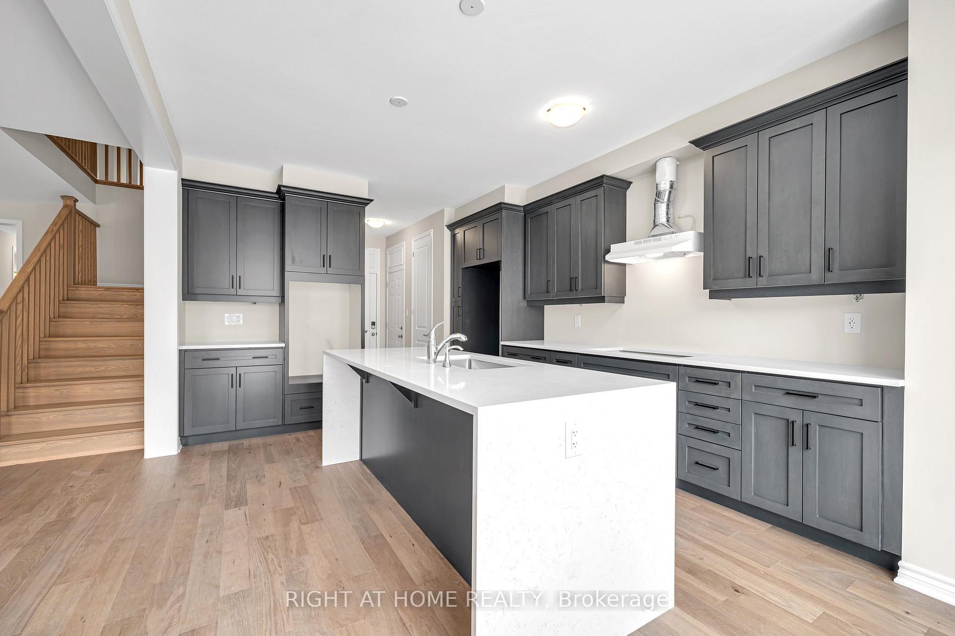 Photo 16 of 1267 Temperance Crescent, Milton, Bowes — HOMEH