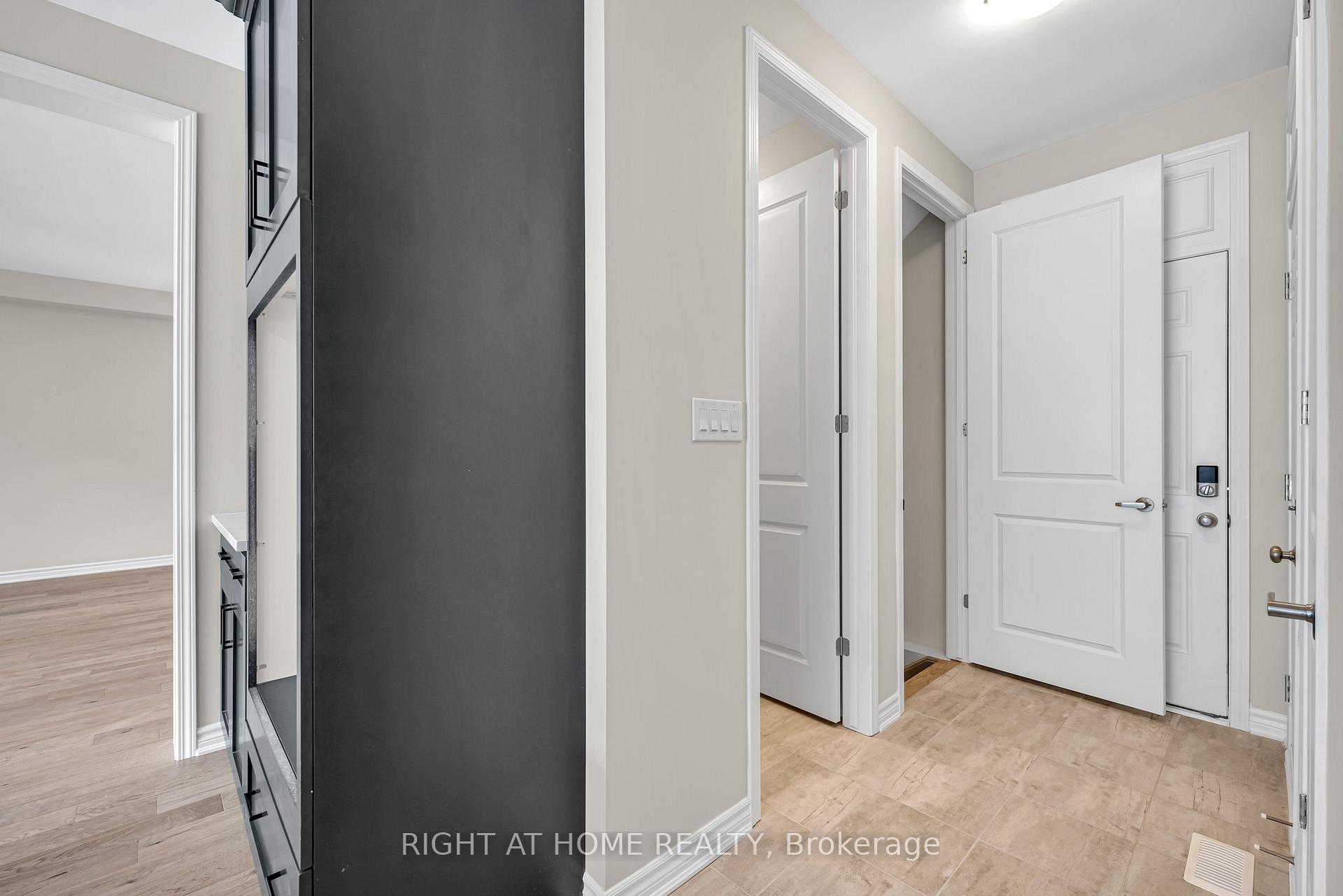 Photo 19 of 1267 Temperance Crescent, Milton, Bowes — HOMEH