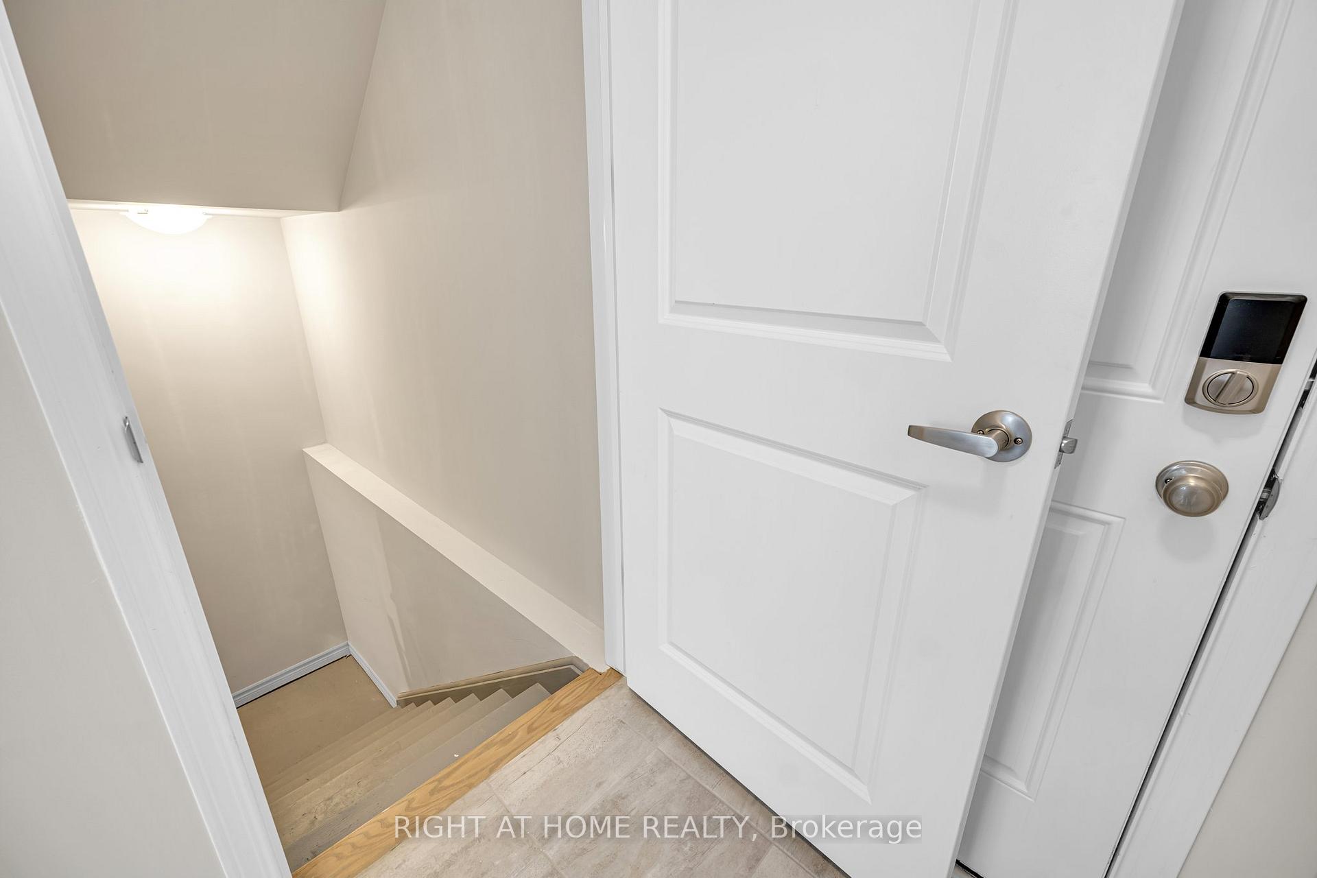 Photo 21 of 1267 Temperance Crescent, Milton, Bowes — HOMEH