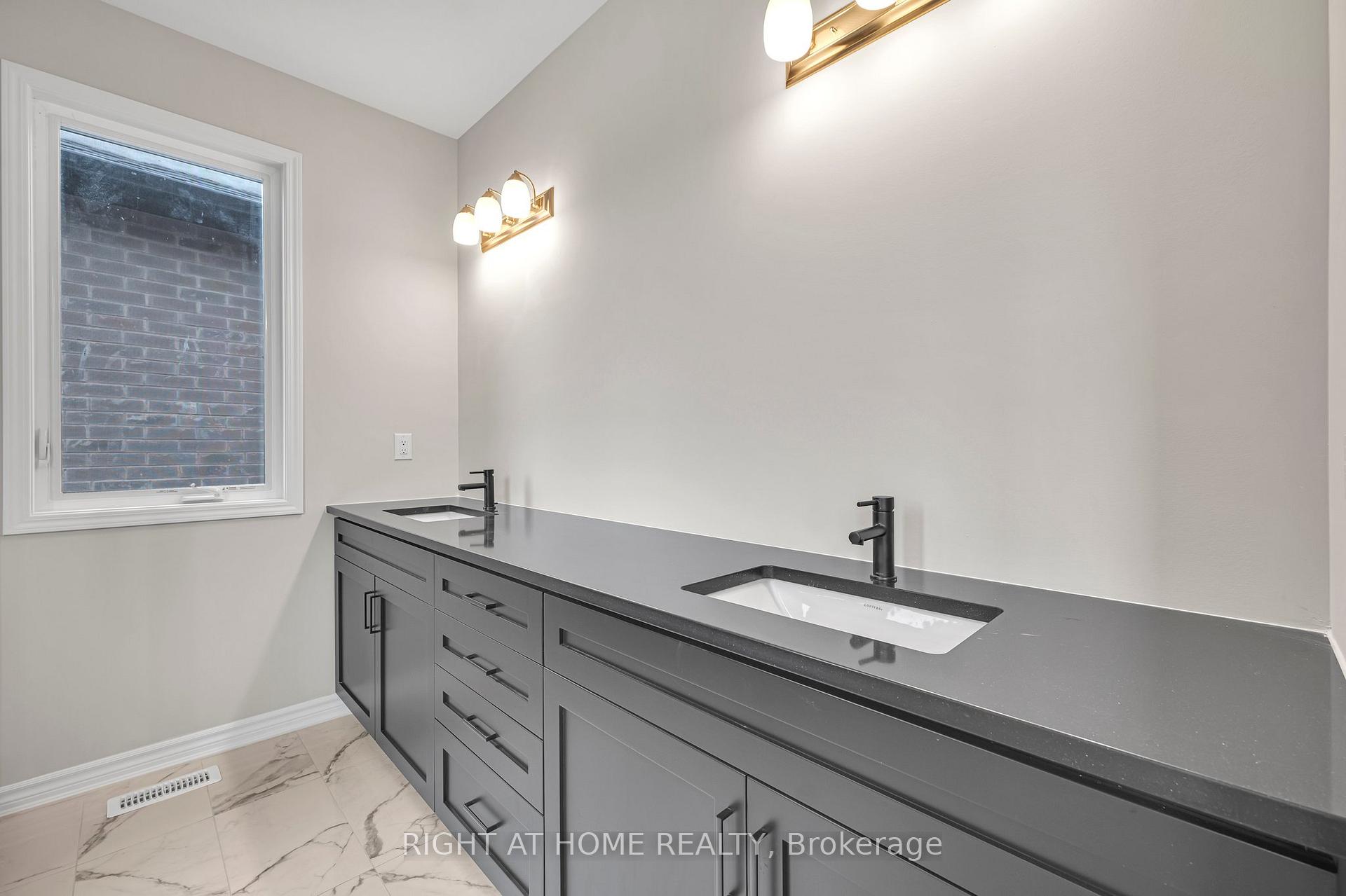 Photo 30 of 1267 Temperance Crescent, Milton, Bowes — HOMEH