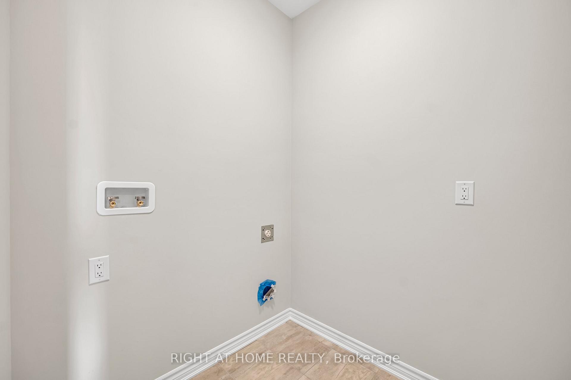 Photo 33 of 1267 Temperance Crescent, Milton, Bowes — HOMEH
