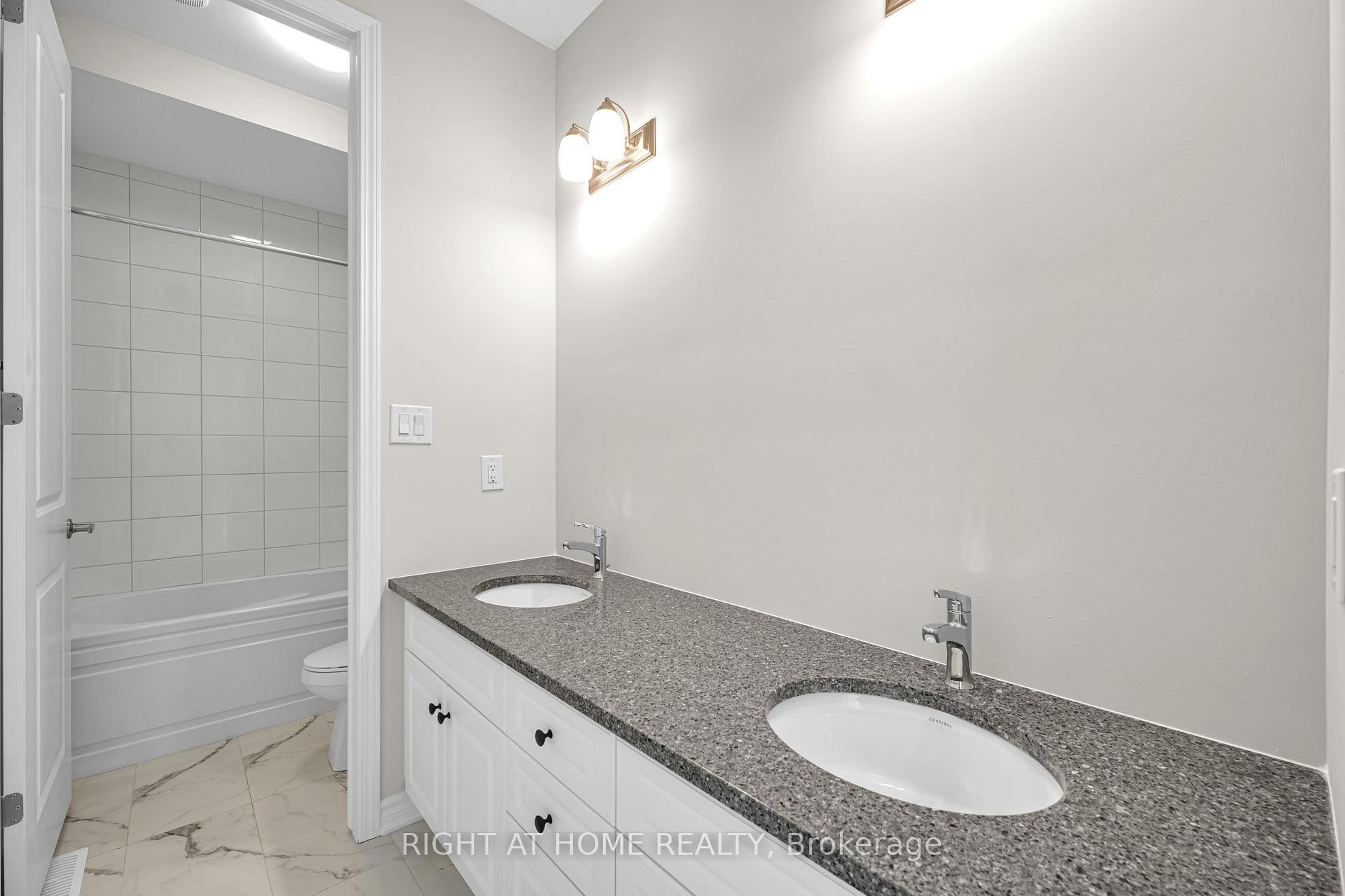 Photo 39 of 1267 Temperance Crescent, Milton, Bowes — HOMEH