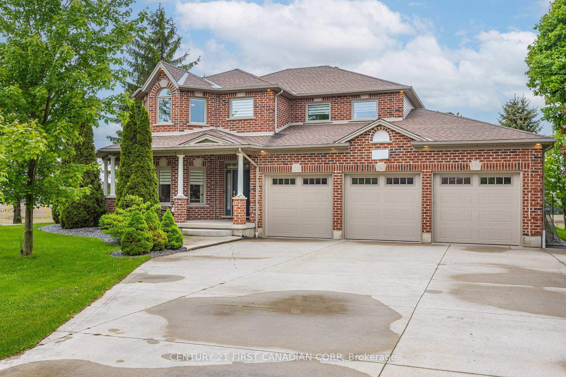 Photo 4 of 23887 Denfield Road, Middlesex Centre, Rural Middlesex Centre — HOMEH