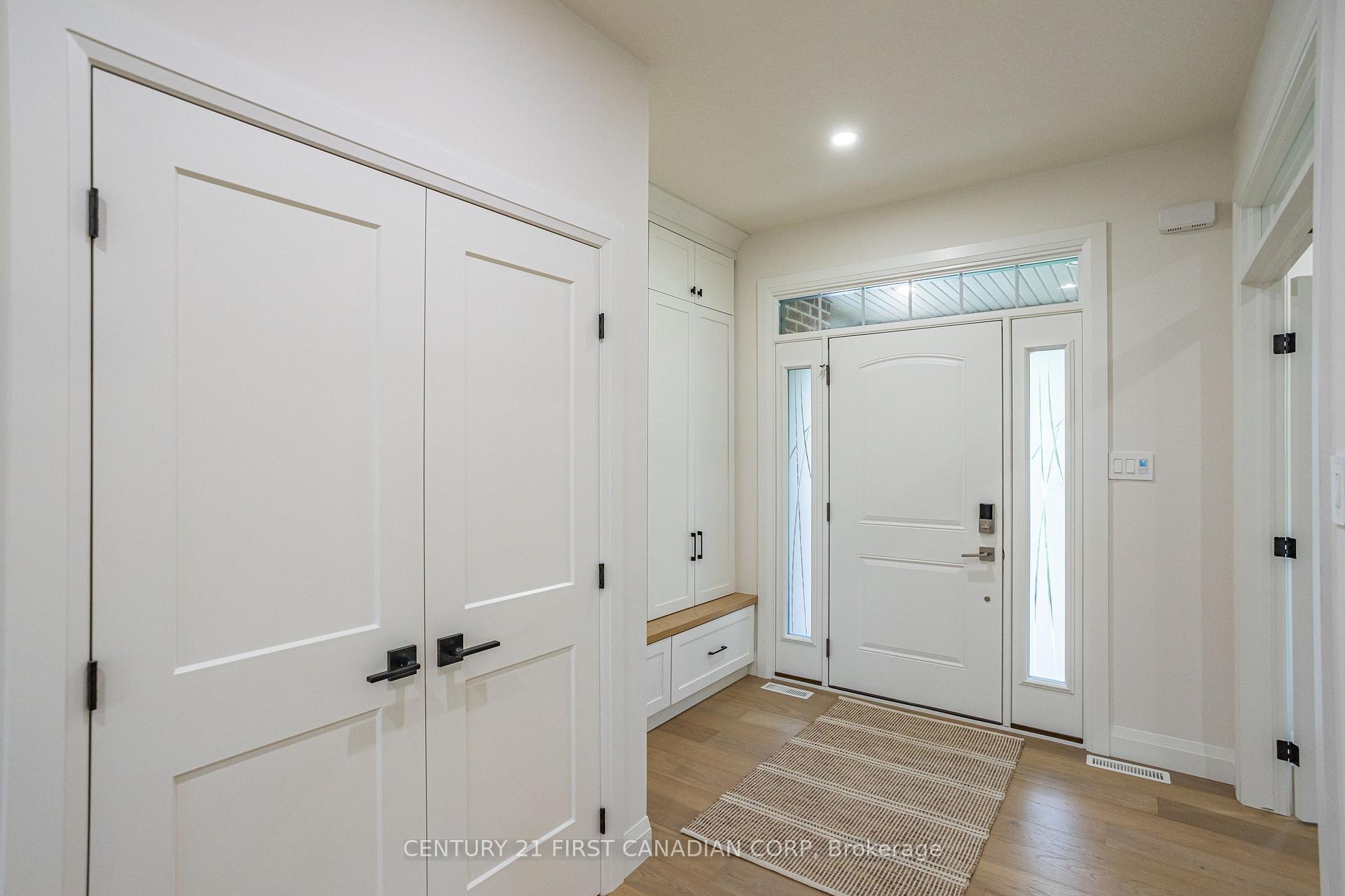 Photo 7 of 23887 Denfield Road, Middlesex Centre, Rural Middlesex Centre — HOMEH