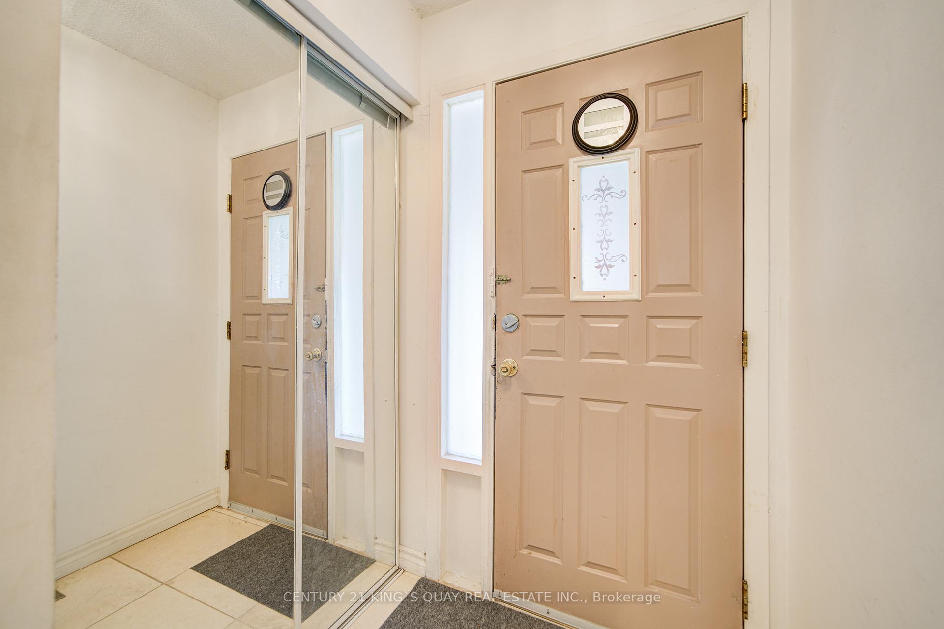 Photo 5 of 6 Cottsmore Crescent, Markham, Milliken Mills West — HOMEH