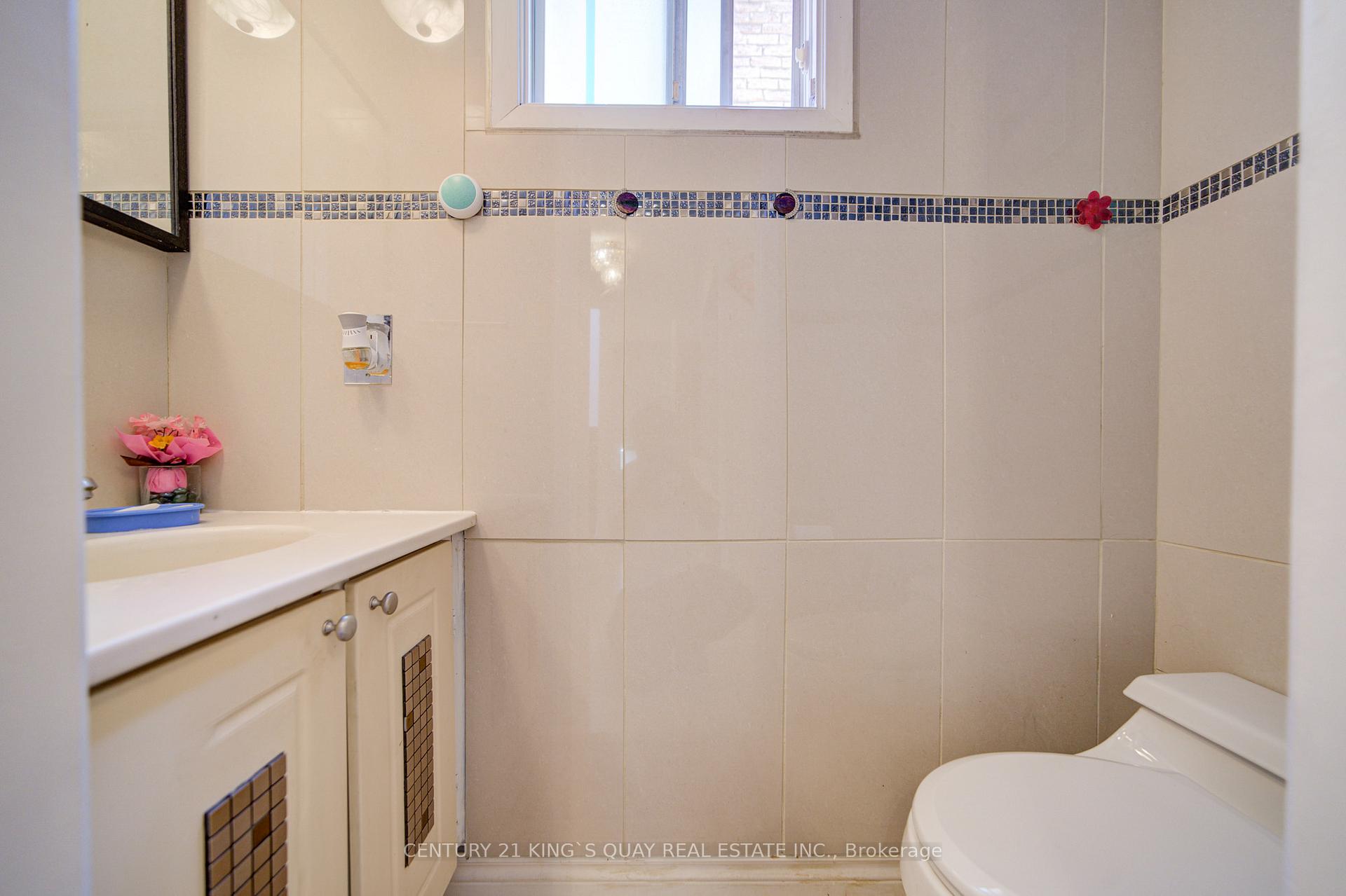 Photo 7 of 6 Cottsmore Crescent, Markham, Milliken Mills West — HOMEH