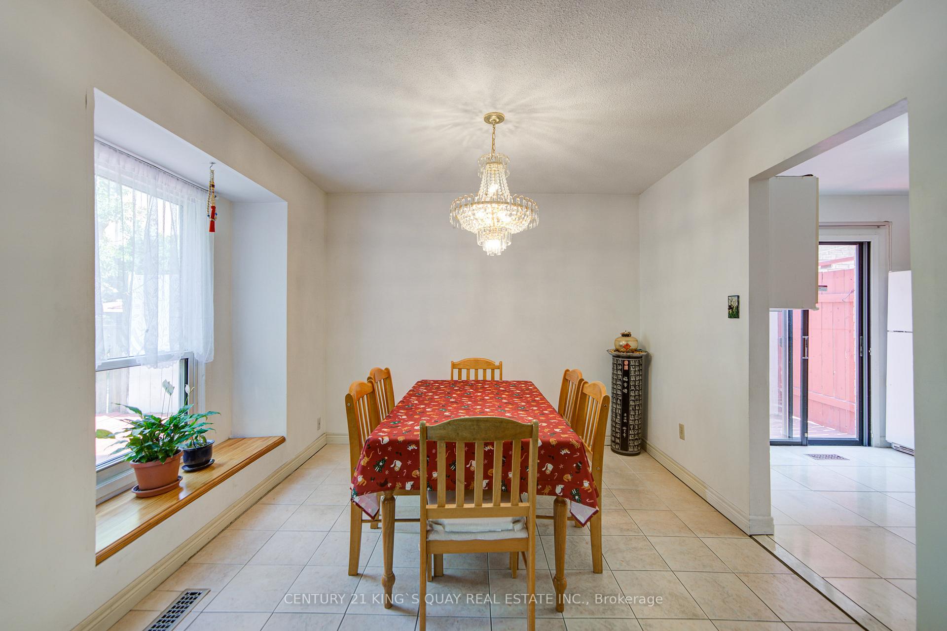 Photo 17 of 6 Cottsmore Crescent, Markham, Milliken Mills West — HOMEH