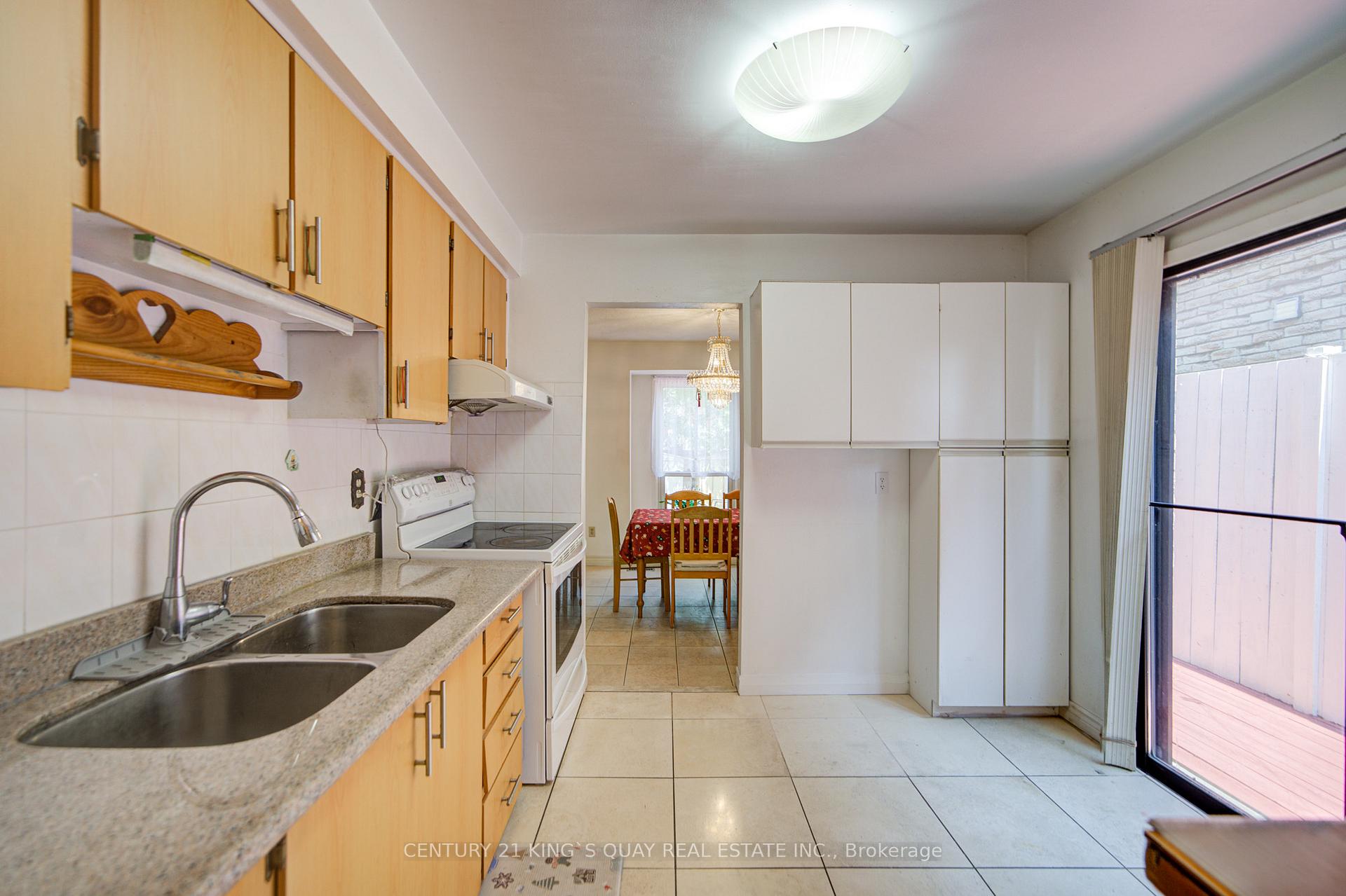 Photo 23 of 6 Cottsmore Crescent, Markham, Milliken Mills West — HOMEH