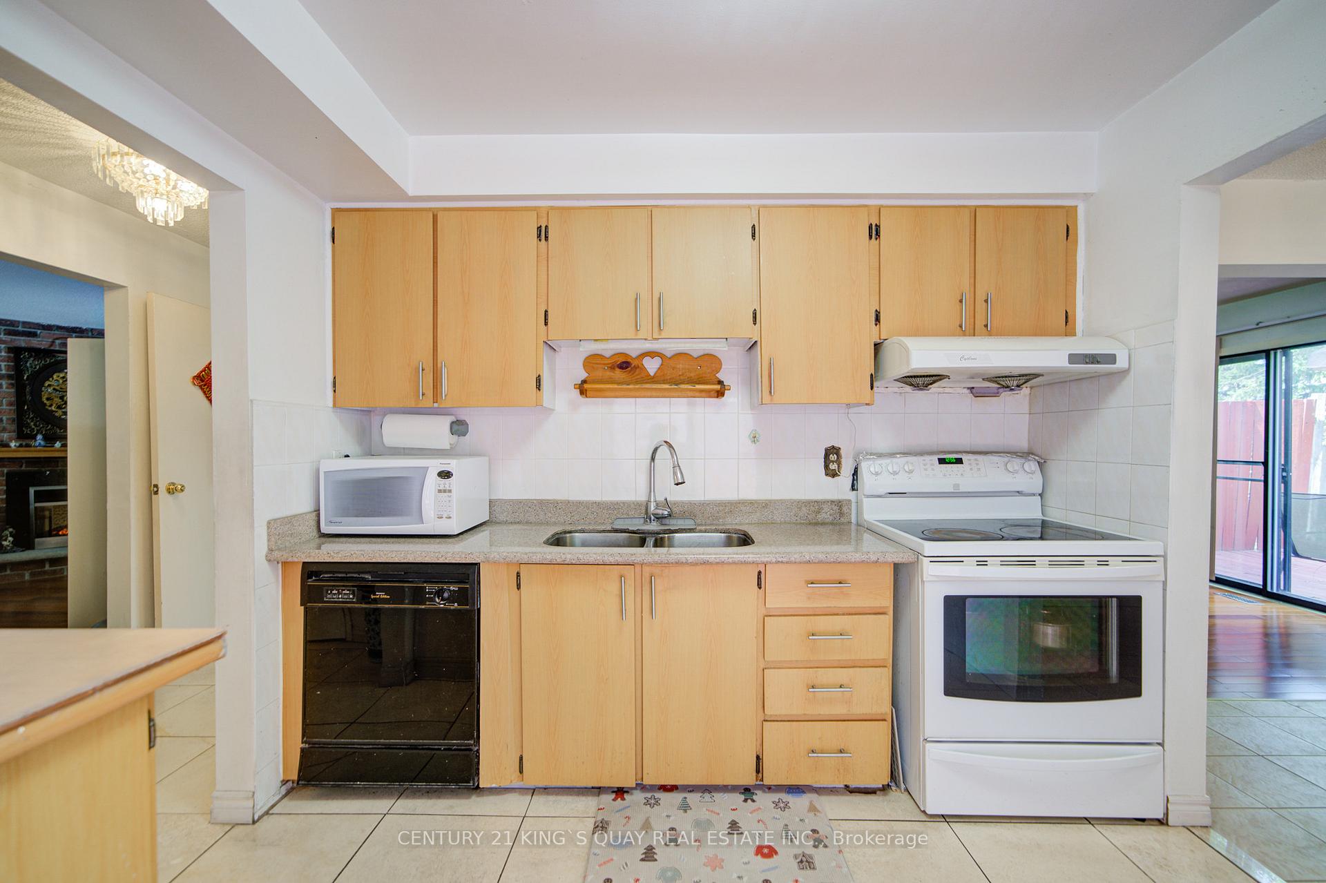 Photo 24 of 6 Cottsmore Crescent, Markham, Milliken Mills West — HOMEH