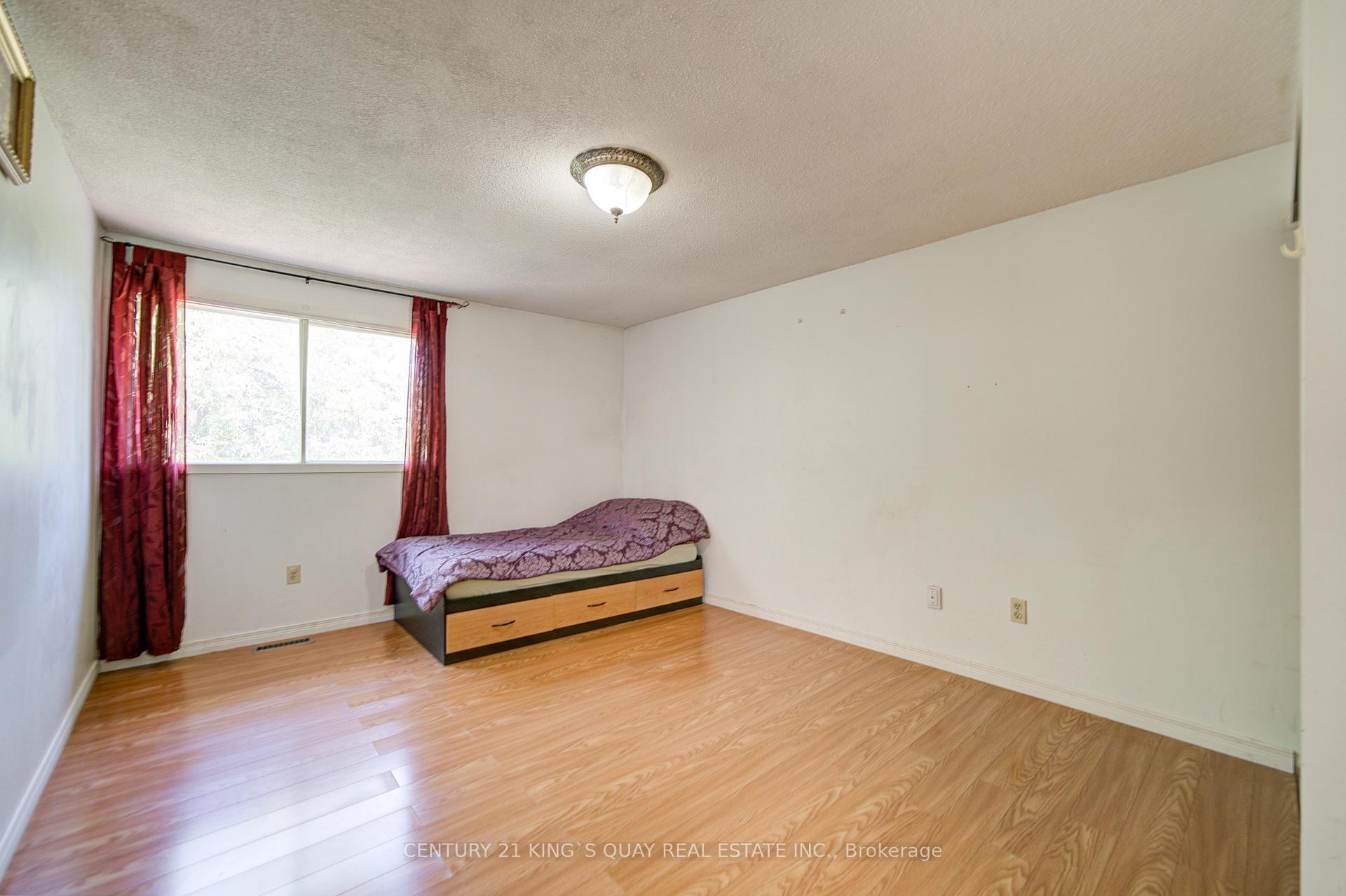 Photo 34 of 6 Cottsmore Crescent, Markham, Milliken Mills West — HOMEH