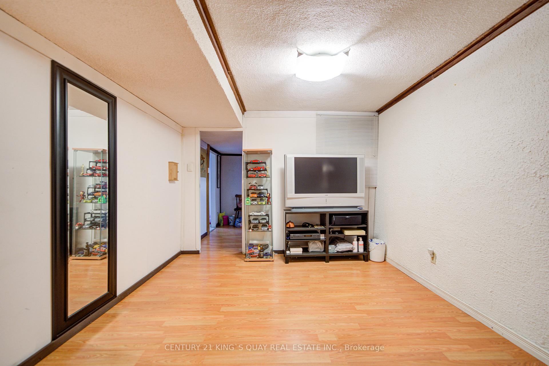 Photo 40 of 6 Cottsmore Crescent, Markham, Milliken Mills West — HOMEH
