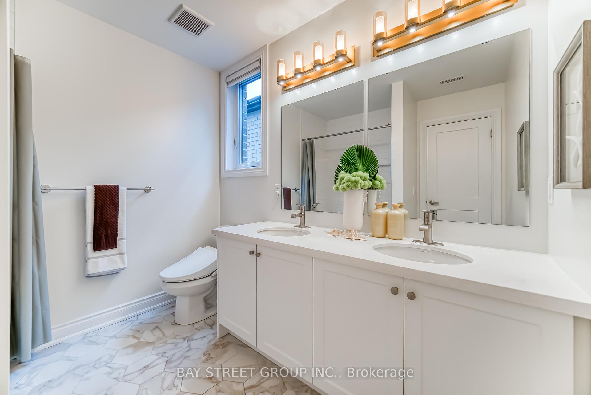 Photo 32 of 7 Kohn Lane, Markham, Angus Glen — HOMEH