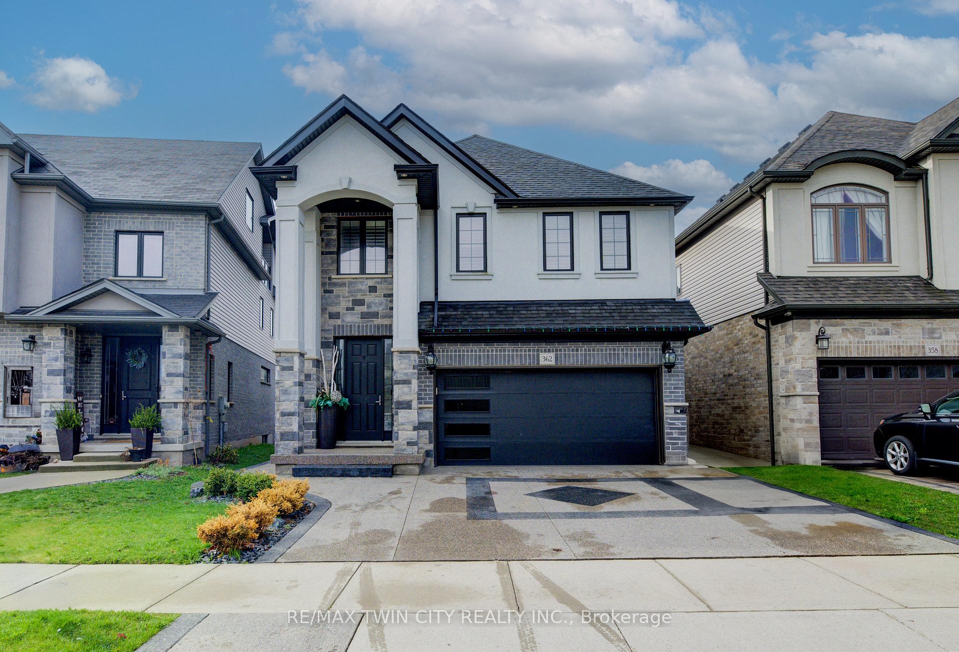 Front of 362 Moorlands Crescent
