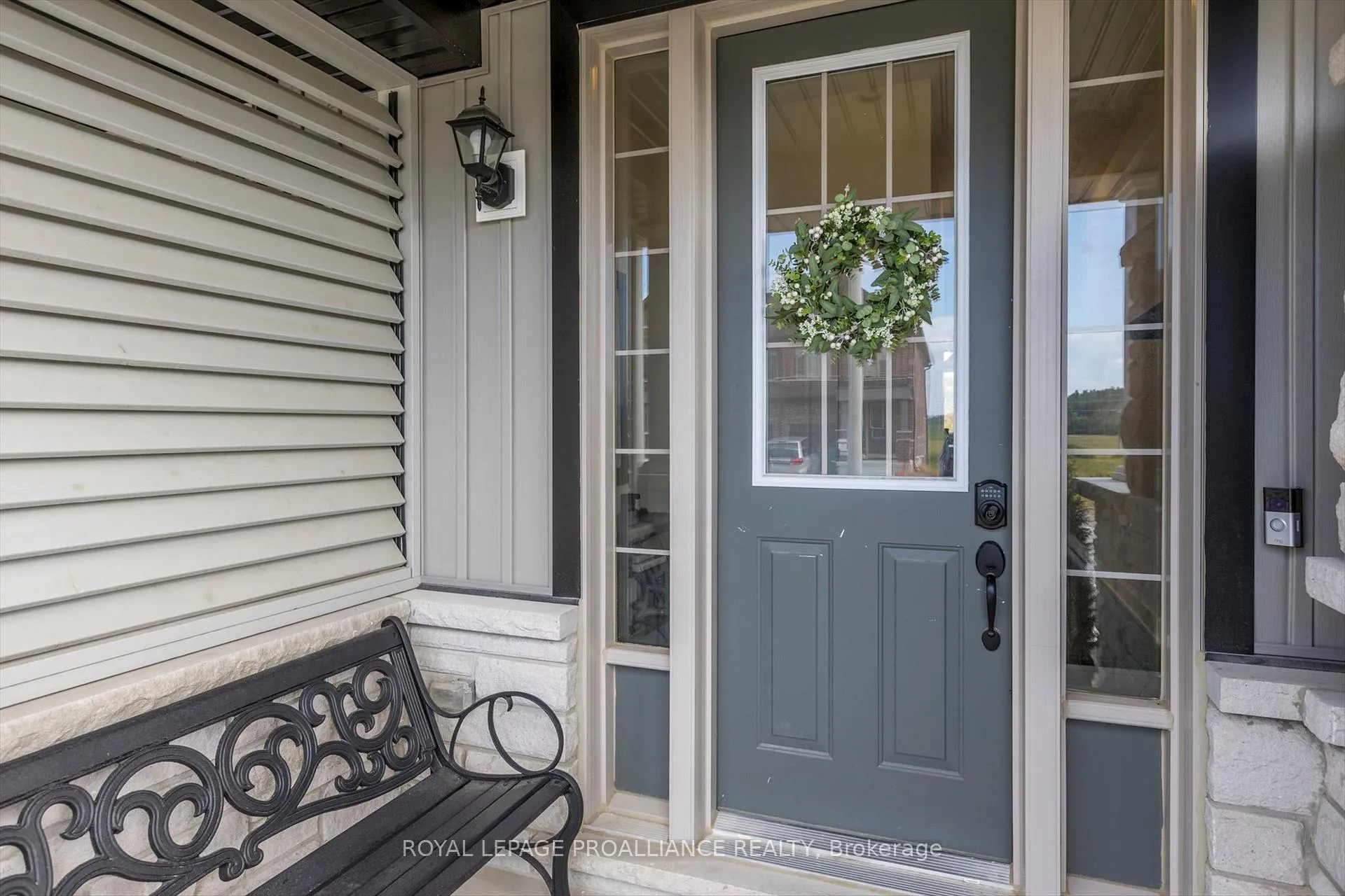 Photo 3 of 115 Pike Street, Peterborough, Monaghan Ward 2 — HOMEH