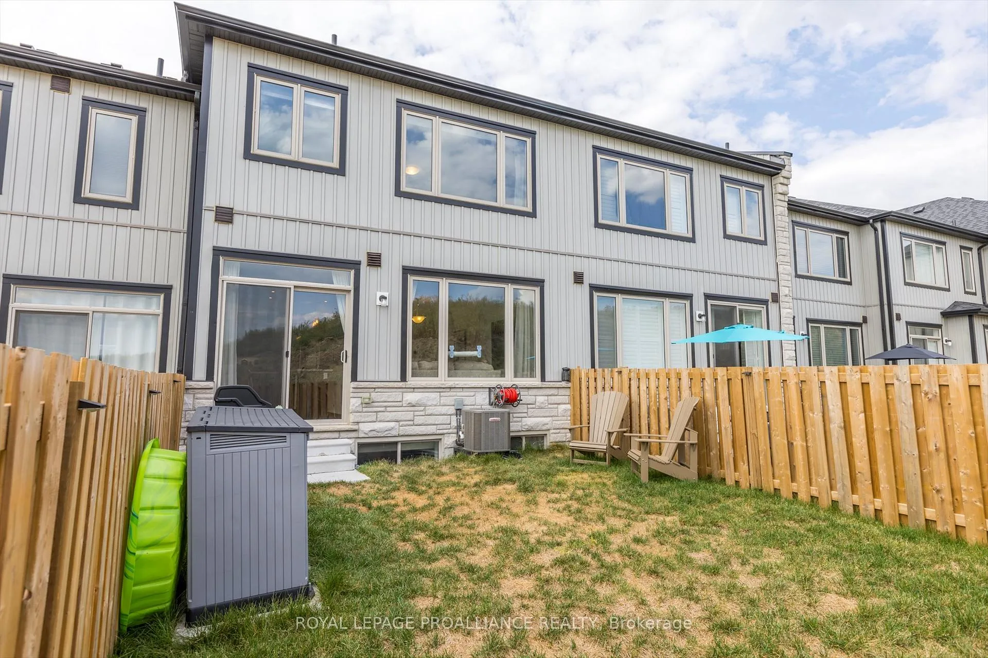 Photo 49 of 115 Pike Street, Peterborough, Monaghan Ward 2 — HOMEH