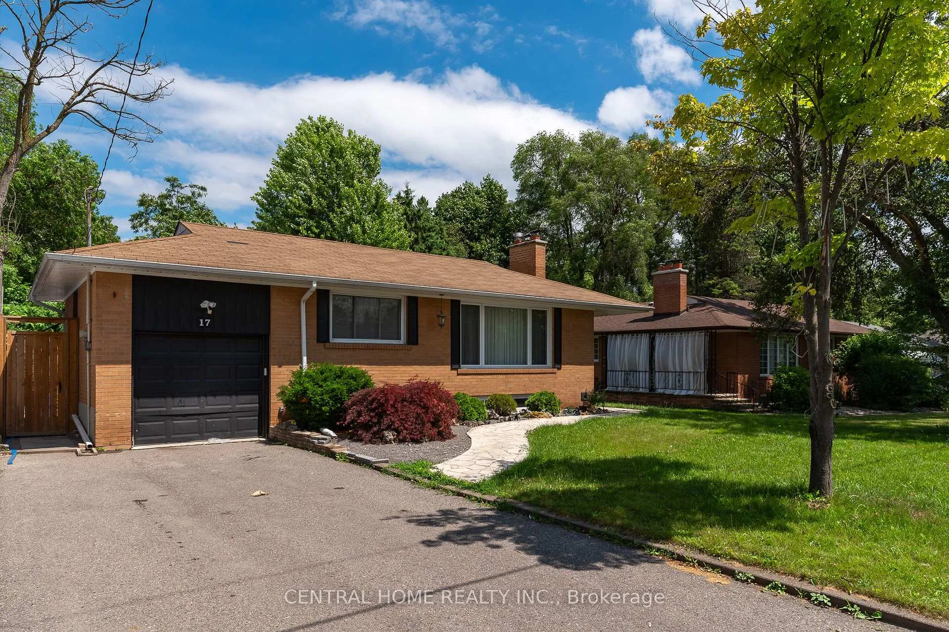Photo 1 of Unit Bsmt, 17 Alanadale Avenue, Markham, Bullock — HOMEH