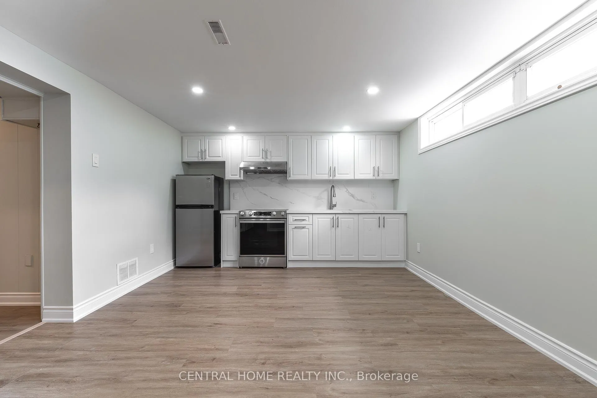 Photo 2 of Unit Bsmt, 17 Alanadale Avenue, Markham, Bullock — HOMEH
