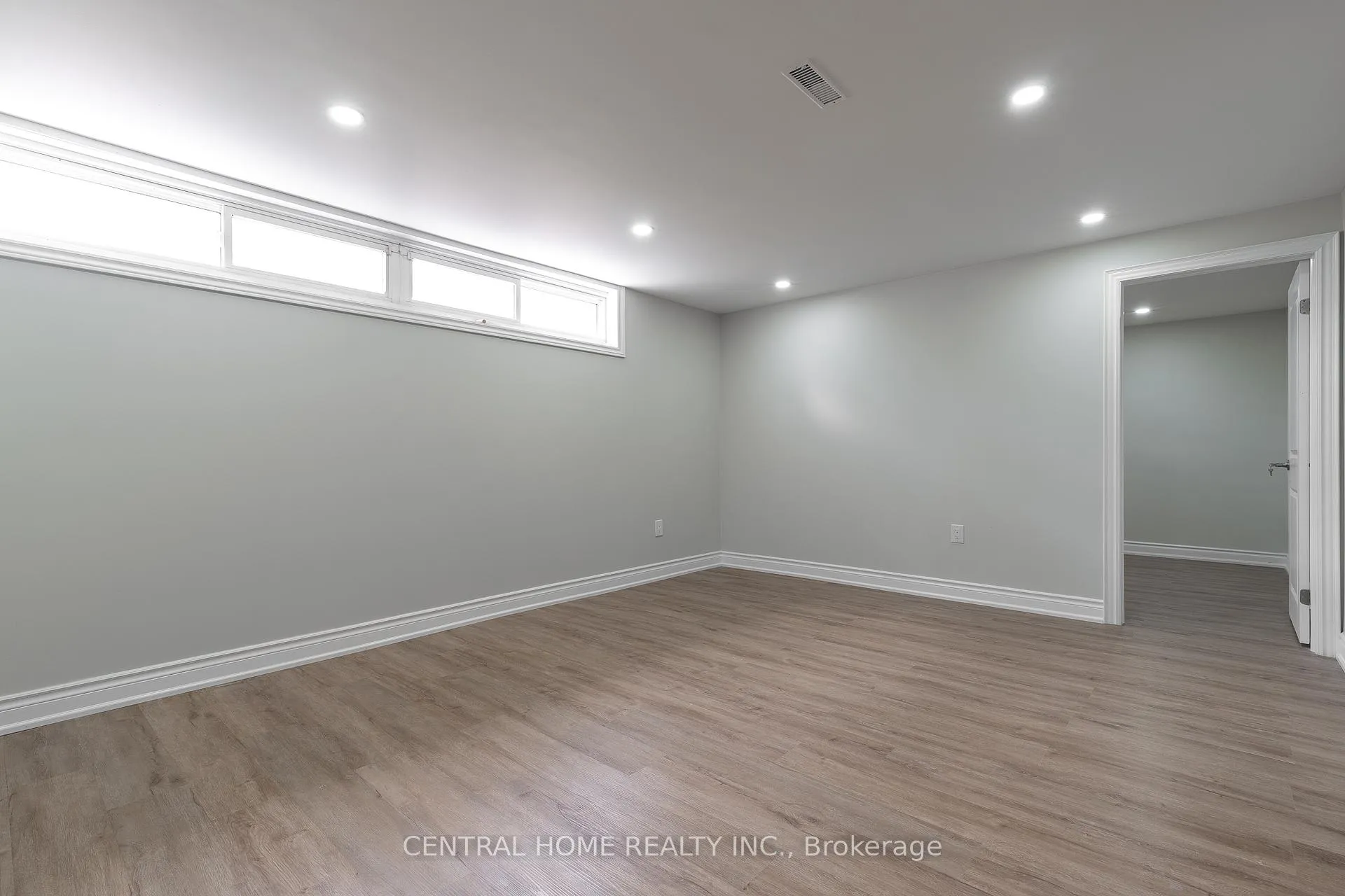Photo 6 of Unit Bsmt, 17 Alanadale Avenue, Markham, Bullock — HOMEH