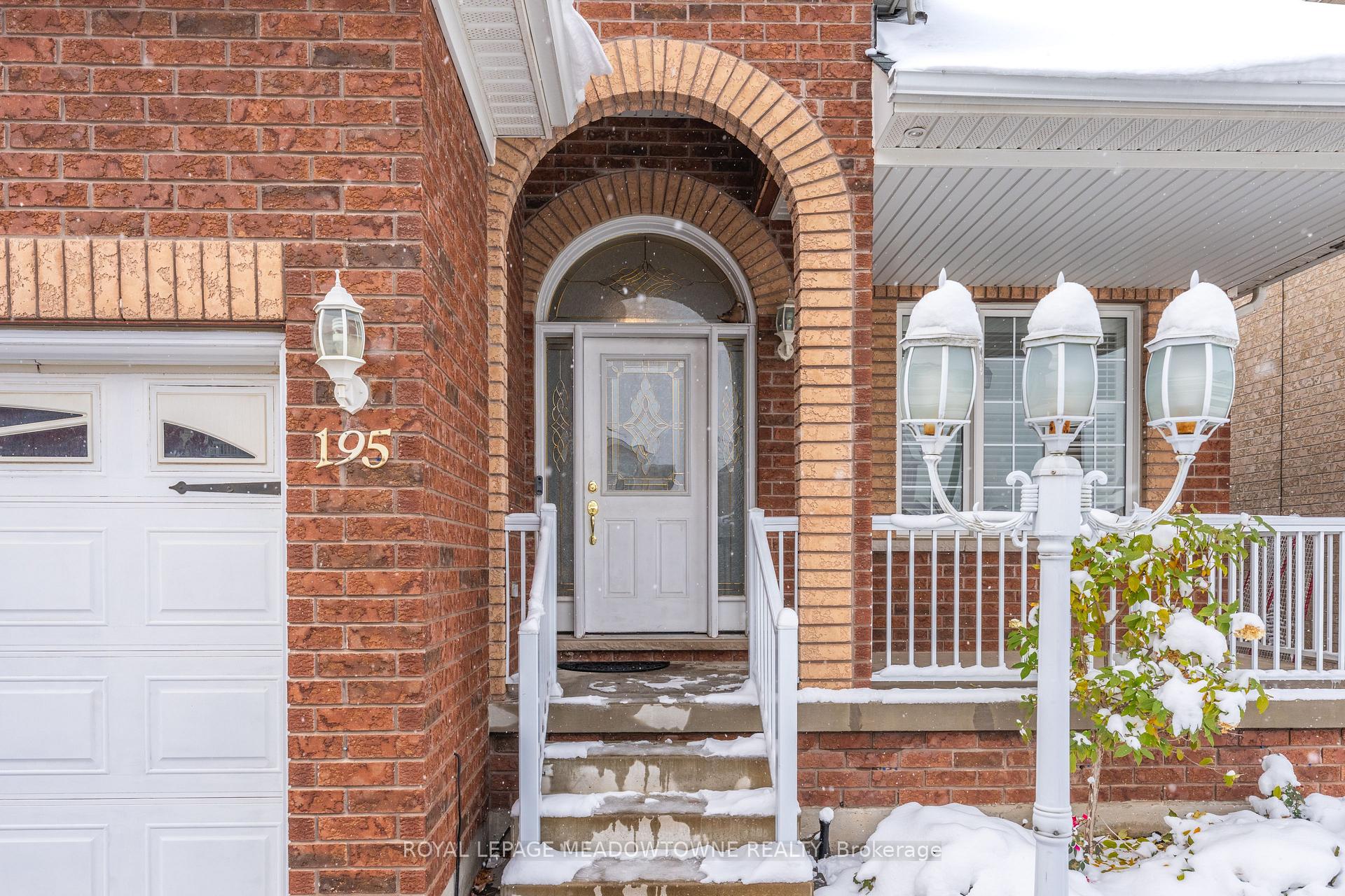 Photo 5 of 195 Minto Crescent, Milton, Willmott — HOMEH