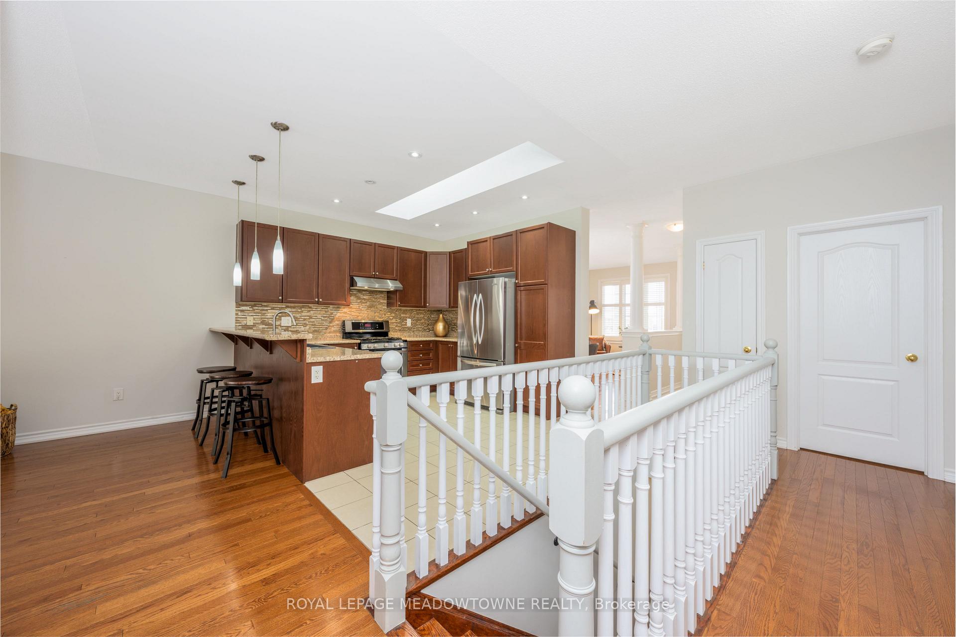 Photo 15 of 195 Minto Crescent, Milton, Willmott — HOMEH