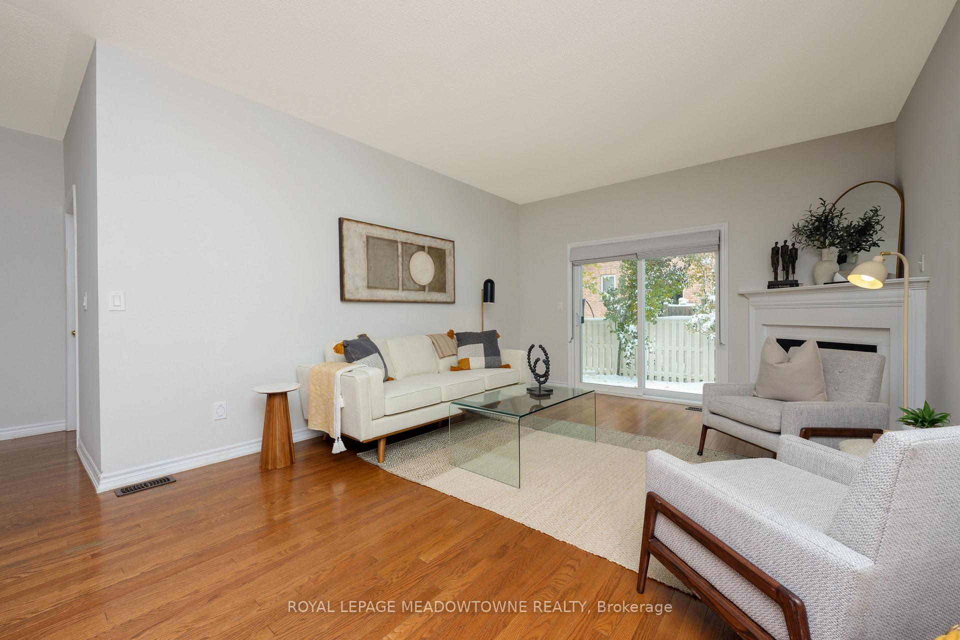 Photo 23 of 195 Minto Crescent, Milton, Willmott — HOMEH