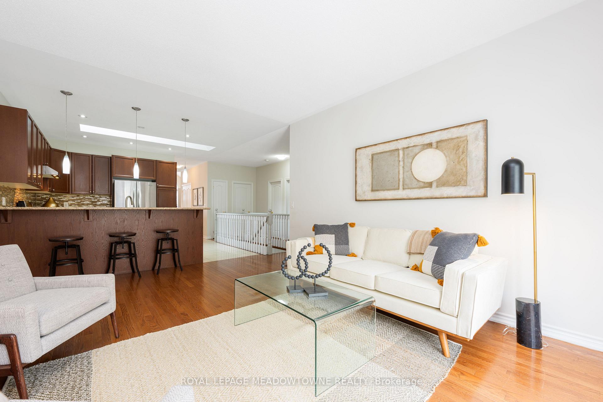 Photo 25 of 195 Minto Crescent, Milton, Willmott — HOMEH
