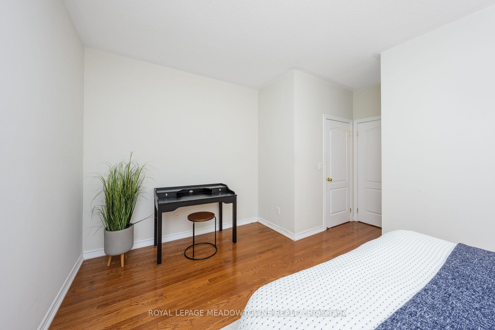 Photo 28 of 195 Minto Crescent, Milton, Willmott — HOMEH