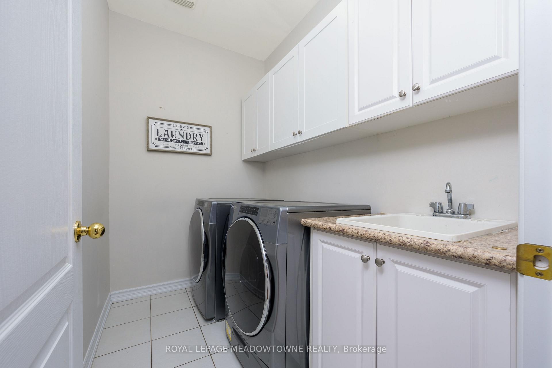 Photo 33 of 195 Minto Crescent, Milton, Willmott — HOMEH
