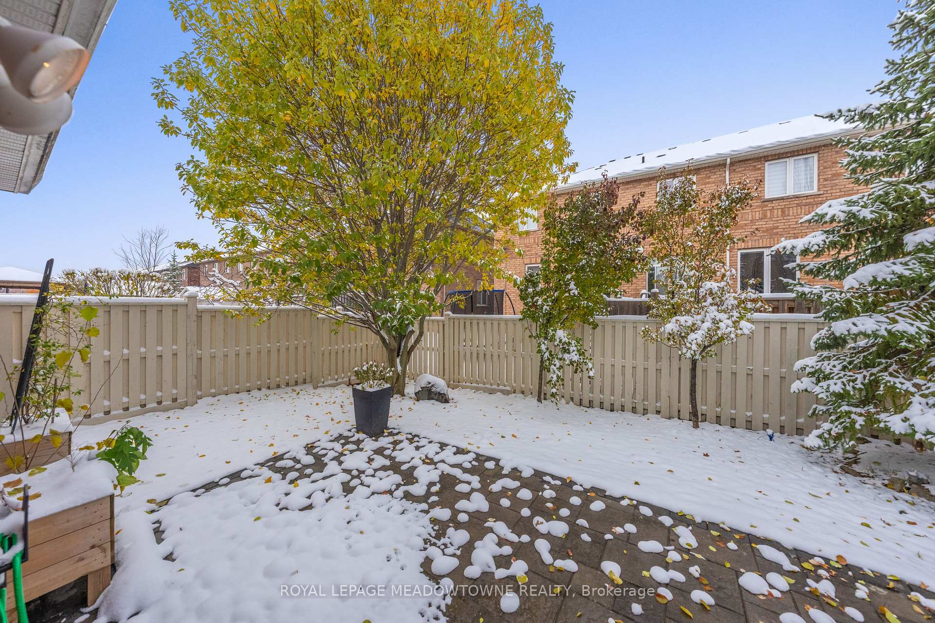 Photo 39 of 195 Minto Crescent, Milton, Willmott — HOMEH