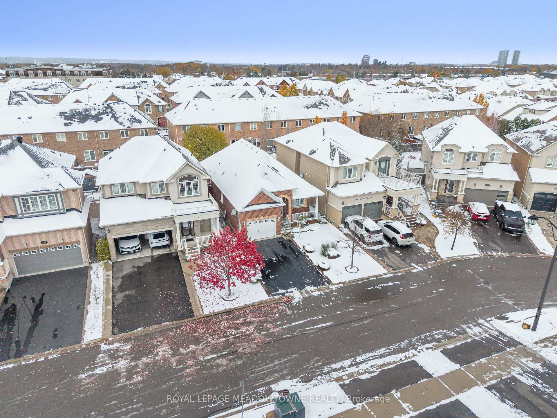 Photo 45 of 195 Minto Crescent, Milton, Willmott — HOMEH