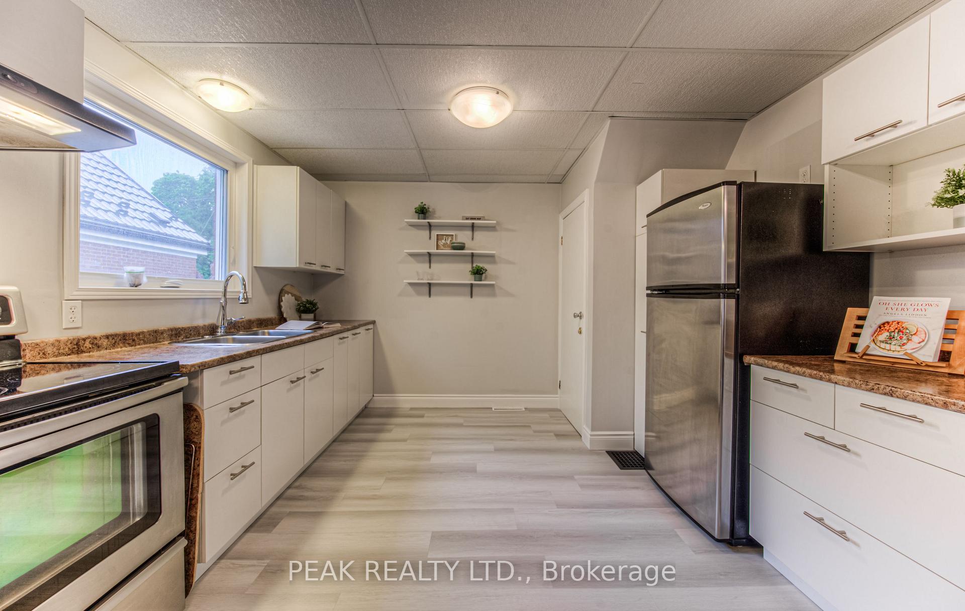 Photo 15 of 19 Ellis Avenue, Kitchener — HOMEH