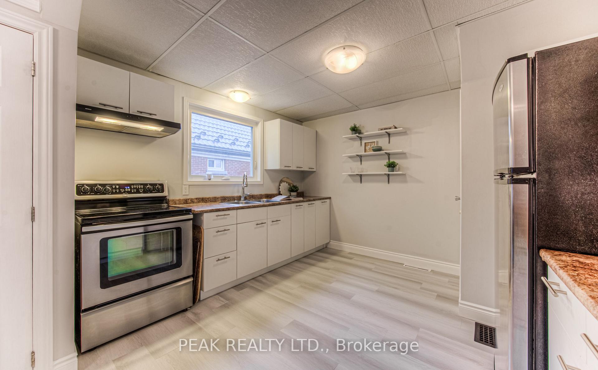 Photo 16 of 19 Ellis Avenue, Kitchener — HOMEH