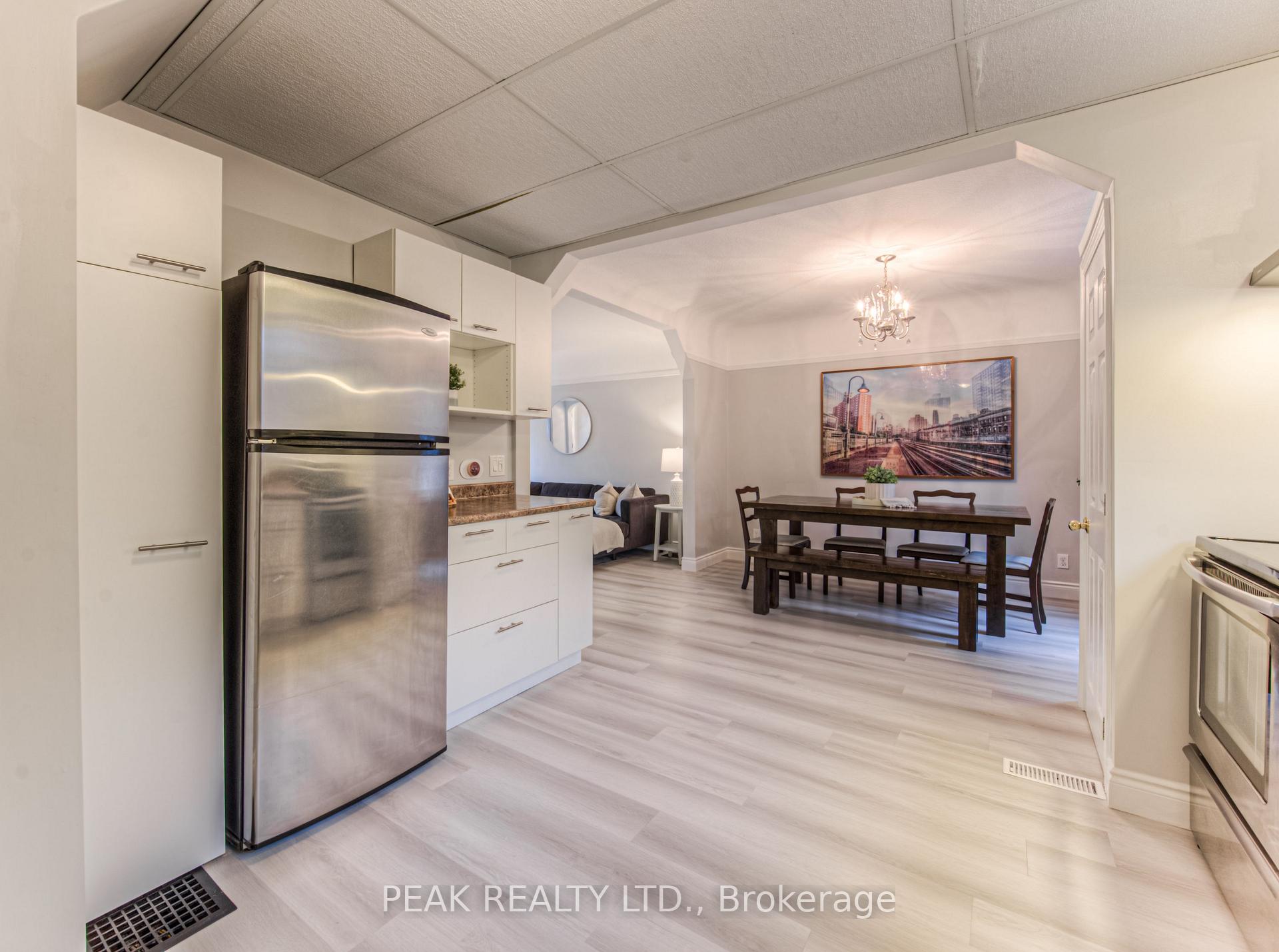 Photo 20 of 19 Ellis Avenue, Kitchener — HOMEH
